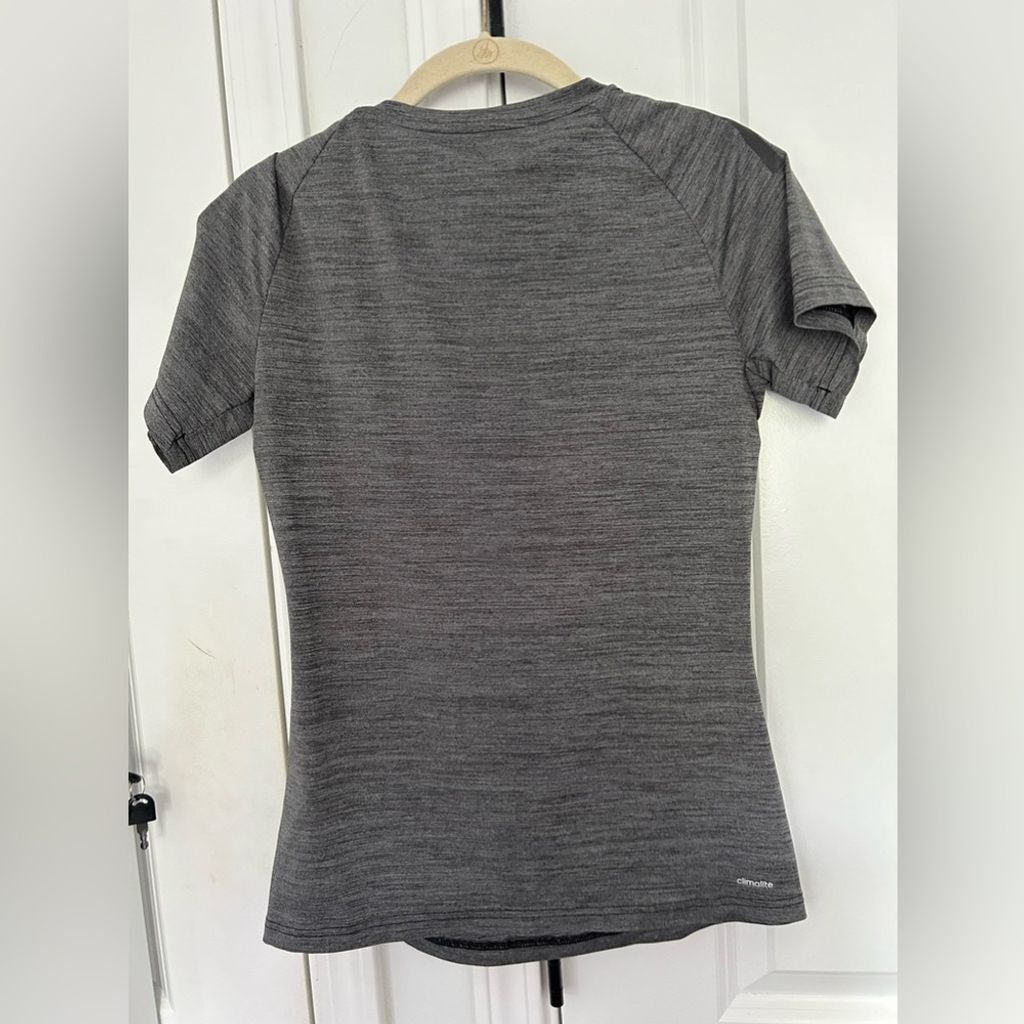 Adidas Adidas grey workout shirt Size S / US 4 / IT 40 - 3 Thumbnail