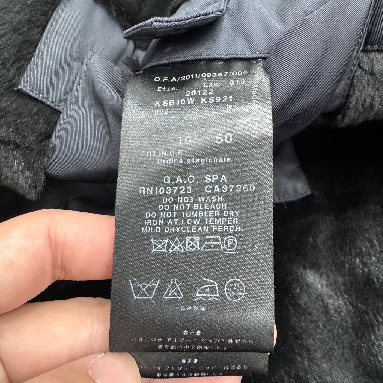 Giorgio Armani giorgio armani fur collar coat. Size US L / EU 52-54 / 3 - 4 Thumbnail
