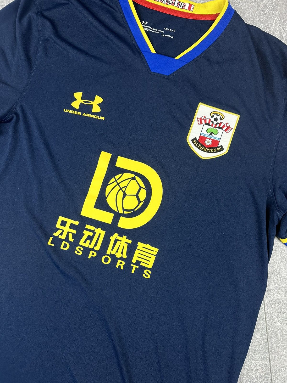 Under Armour Under Armour Southampton FC 2020/21 Away Soccer Jersey Size US L / EU 52-54 / 3 - 2 Thumbnail