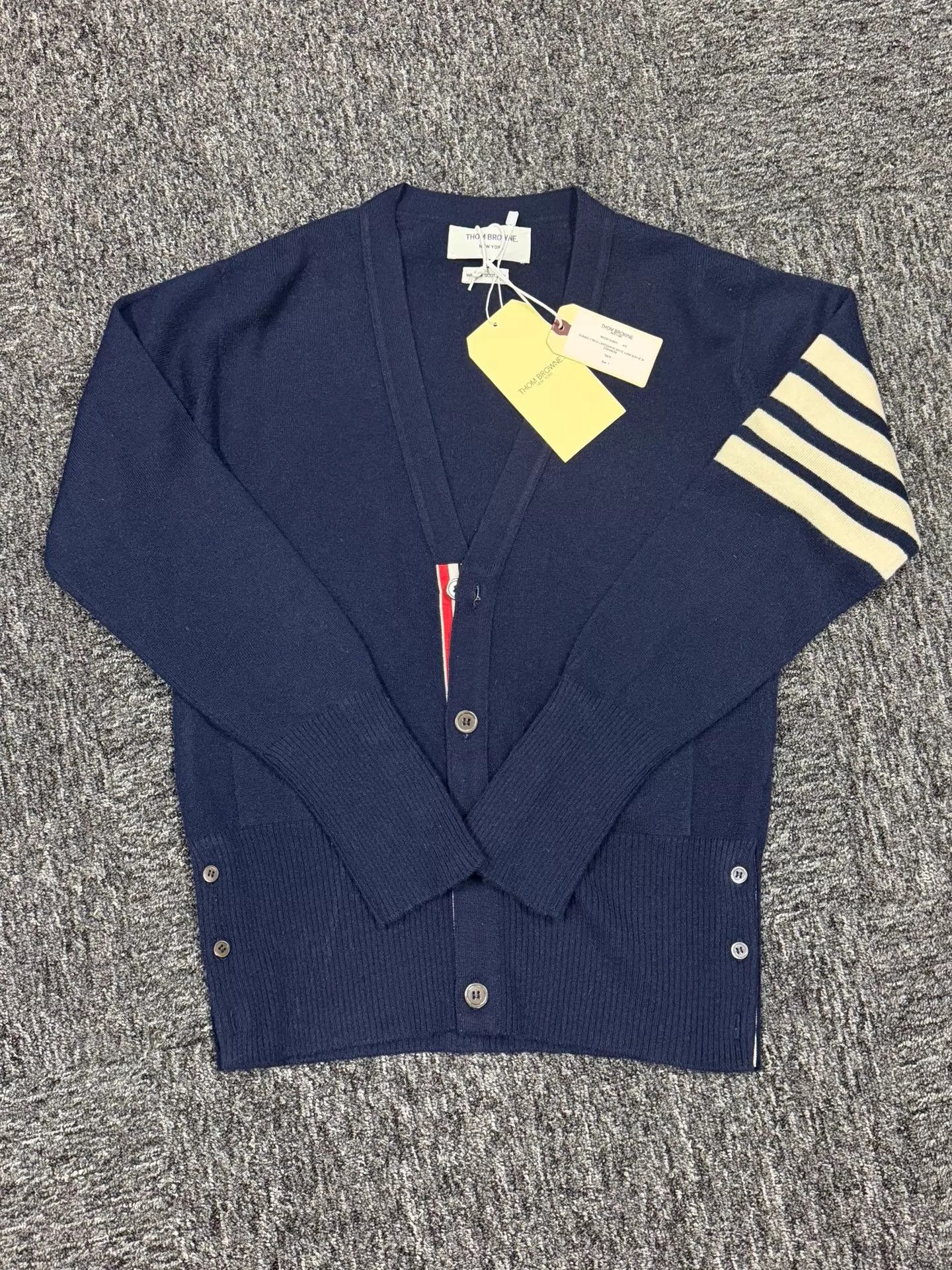 Thom Browne Thom Browne 4-Bar 100% Cashmere Cardigan Navy Size 1 Size US S / EU 44-46 / 1 - 3 Thumbnail