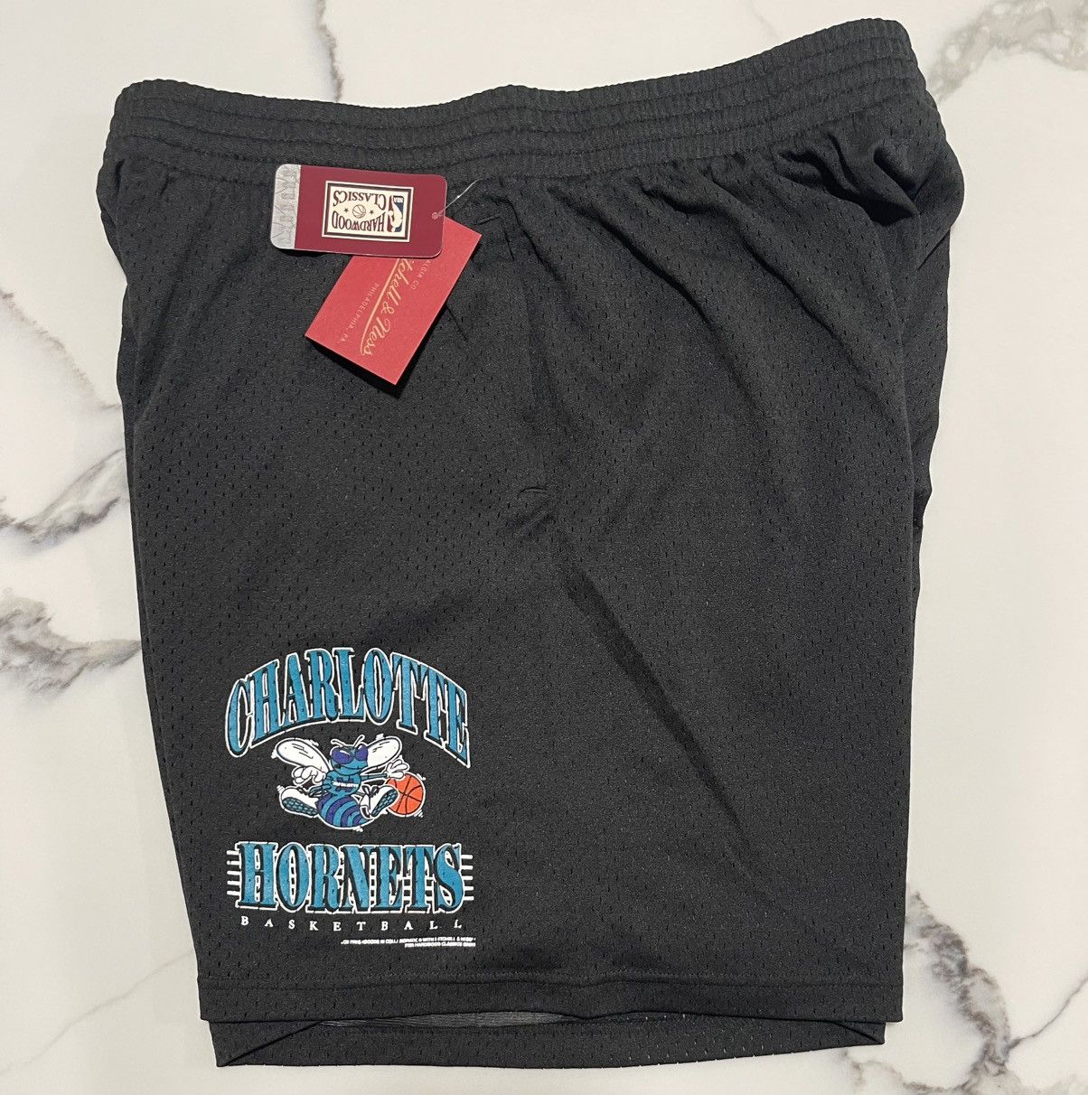 Mitchell & Ness Mitchell & Ness Throwback Charlotte Hornets Shorts Sz XXL NW Size US 42 / EU 58 - 2 Thumbnail