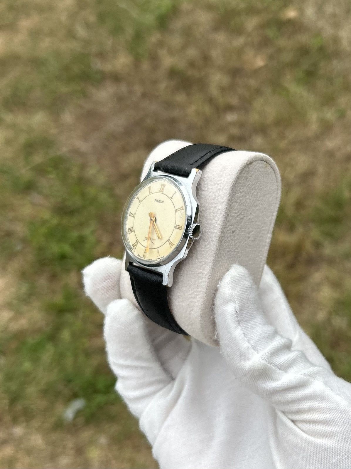Vintage Vintage Watch Pobeda Made in USSR Soviet Mechanical 1980s Size ONE SIZE - 10 Thumbnail