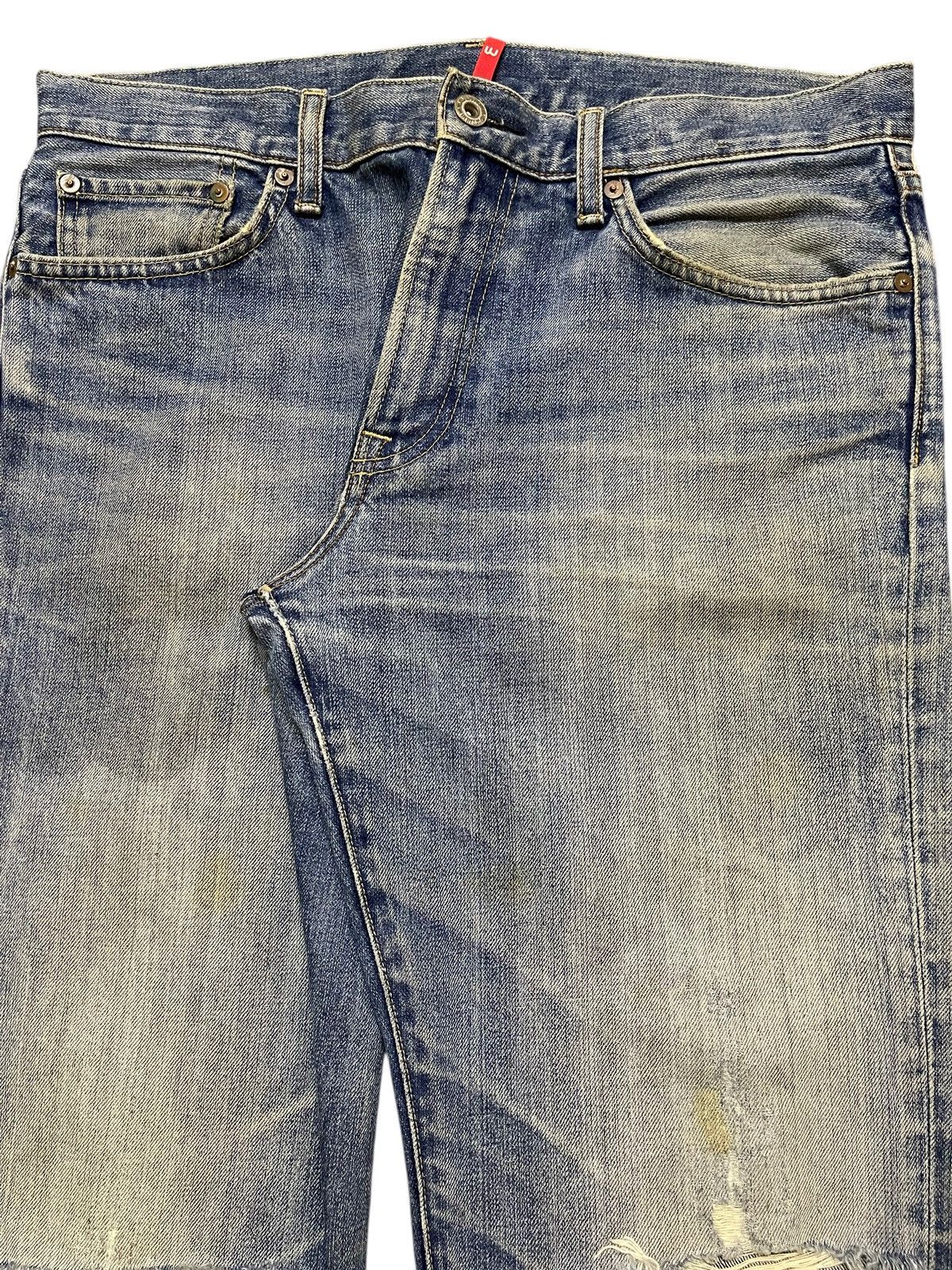 Uniqlo Vintage Japanese Uniqlo Blue Mud Wash Faded Distressed Jeans Size US 33 - 4 Thumbnail