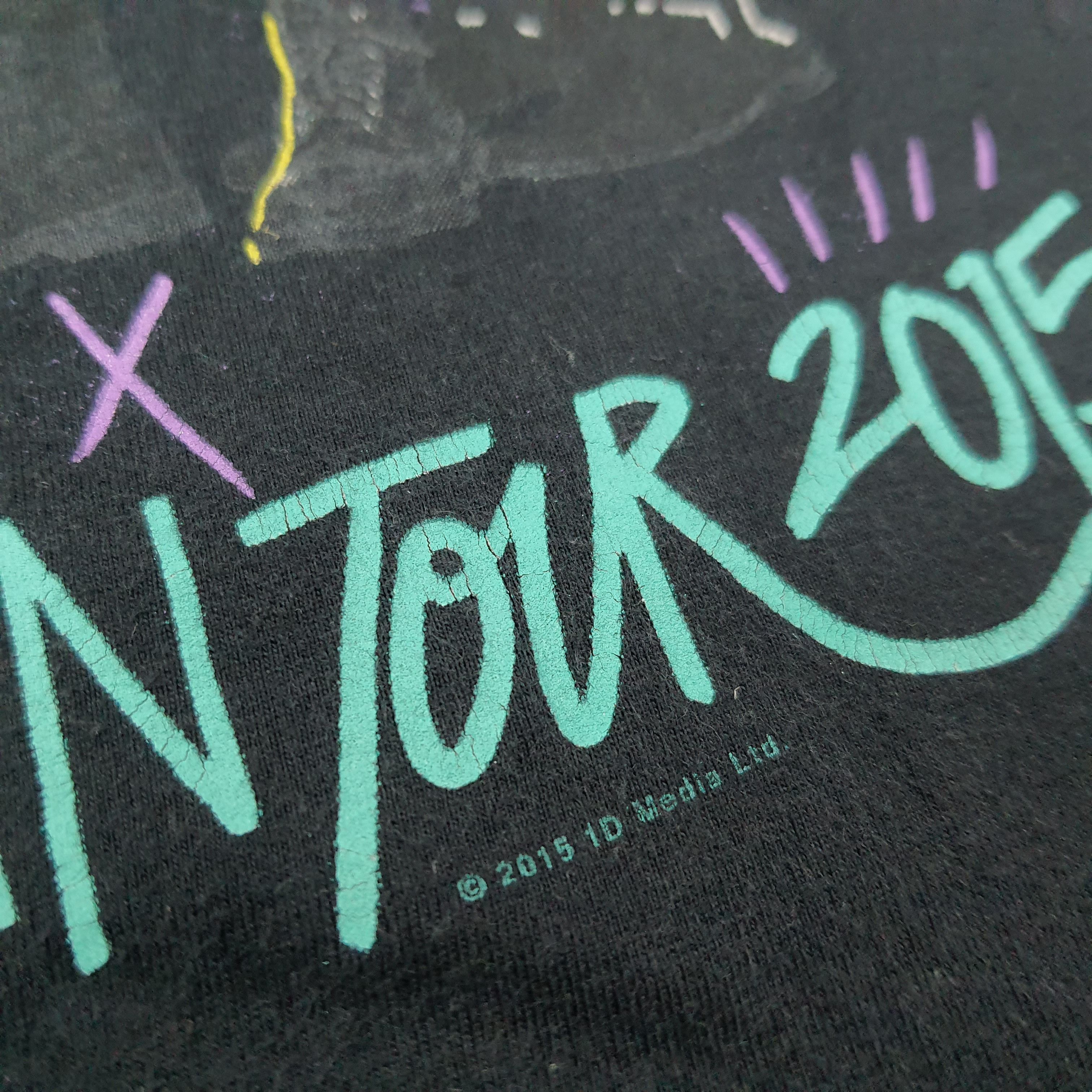 Vintage Vintage One Direction On The Road Again Tour 2015 C267N54 Size US M / EU 48-50 / 2 - 3 Thumbnail