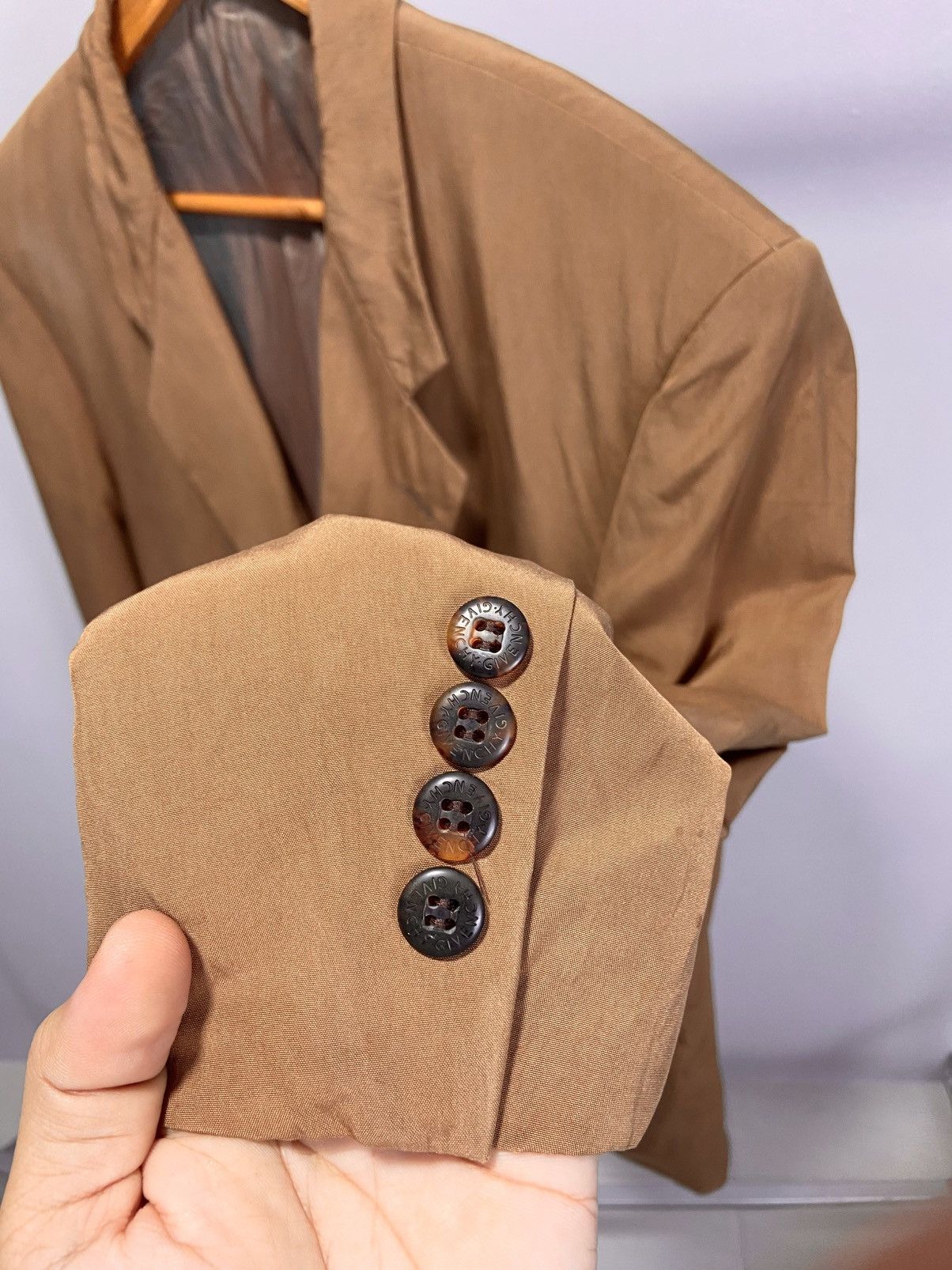 Givenchy Vintage Givenchy blazer Size US M / EU 48-50 / 2 - 4 Thumbnail