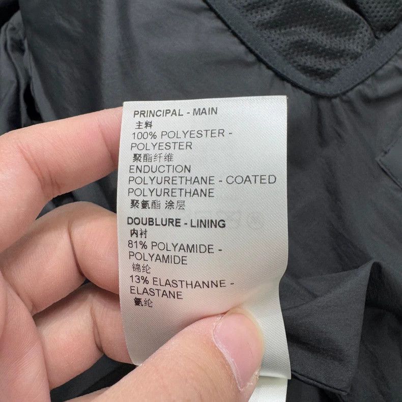 Louis Vuitton Louis Vuitton 2054 thermal induction down jacket Nextarrow- Size US M / EU 48-50 / 2 - 4 Thumbnail