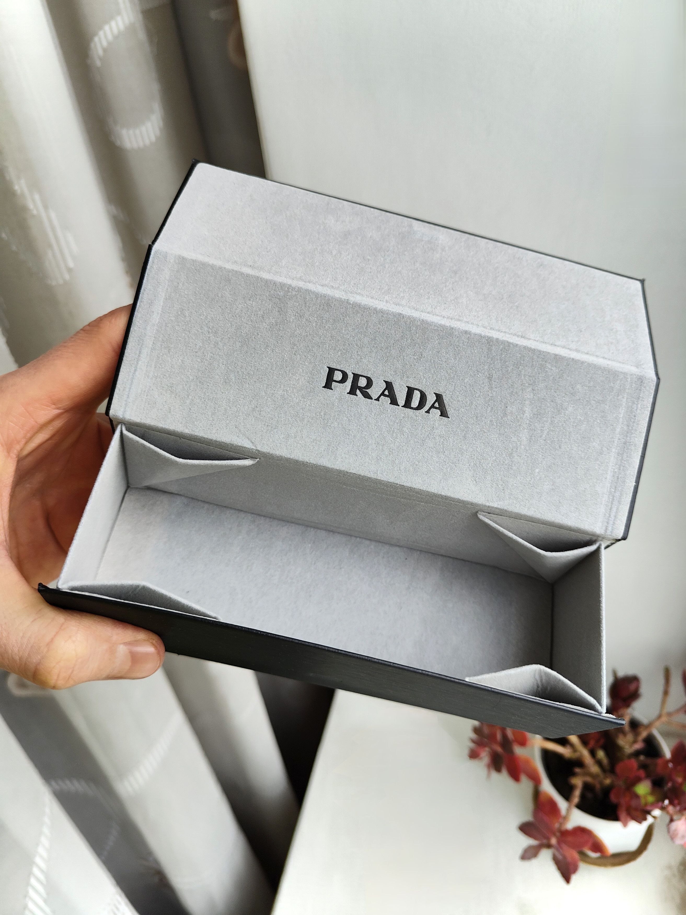 Prada Prada glasses case Prada sunglasses box case Size ONE SIZE - 6 Thumbnail