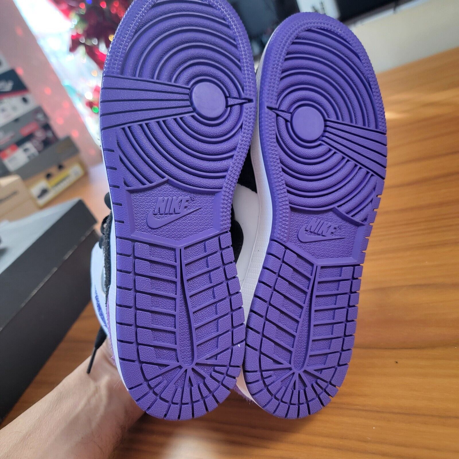Jordan Brand Air Jordan 1 Mid SE GS 'Varsity Purple' Sz 6Y BQ6931-105 Size US 6 / EU 39 - 6 Thumbnail