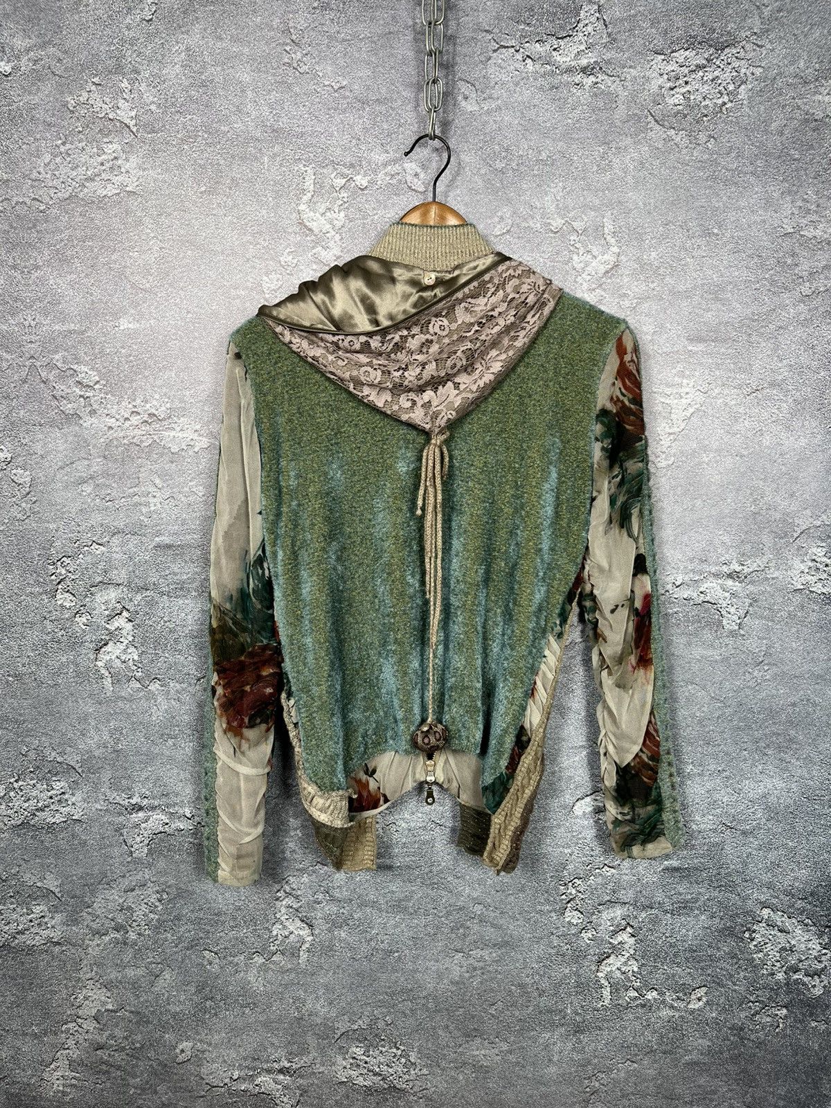 Vintage Vintage Tricot Chic Avant Garde Save the Queen Style Hoodie Size L / US 10 / IT 46 - 13 Thumbnail