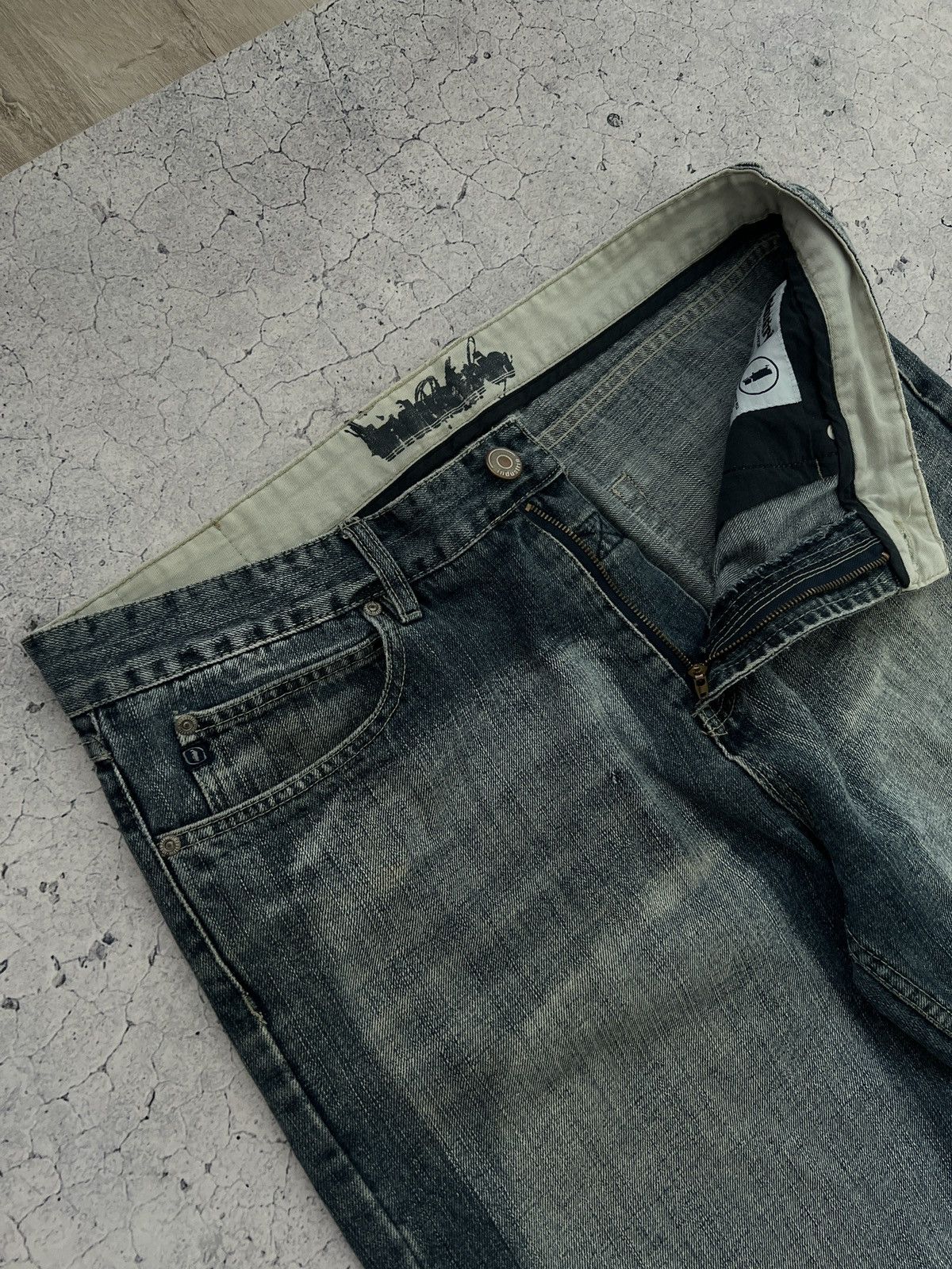 Japanese Brand DISTRESSED DENIM VINTAGE PANTS FADED DIRTY CRASHED OPIUM Size US 34 / EU 50 - 7 Thumbnail