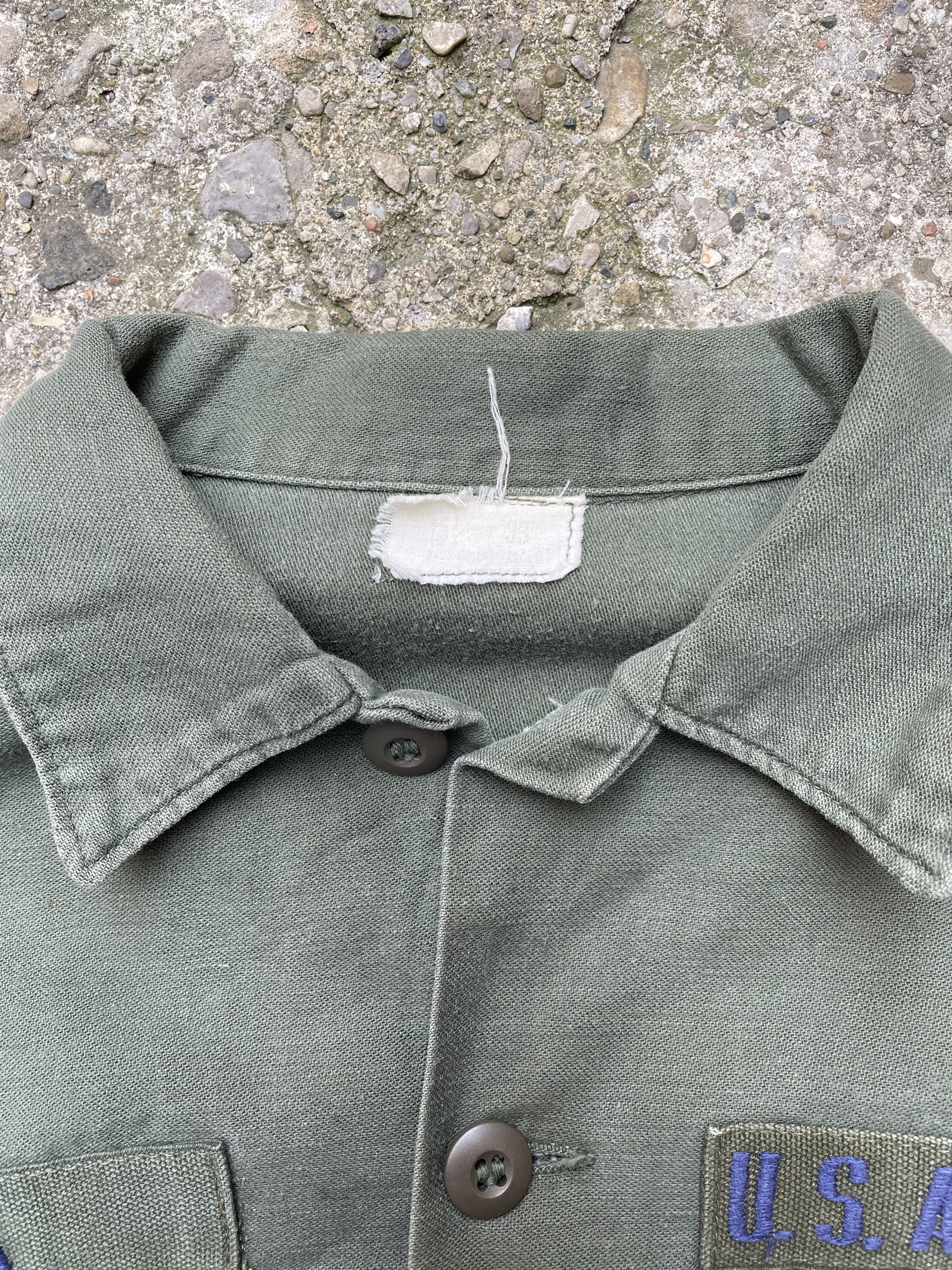 Vintage VTG 1976 US Air Force OG-107 Cotton Sateen Utility Shirt Size US L / EU 52-54 / 3 - 6 Thumbnail