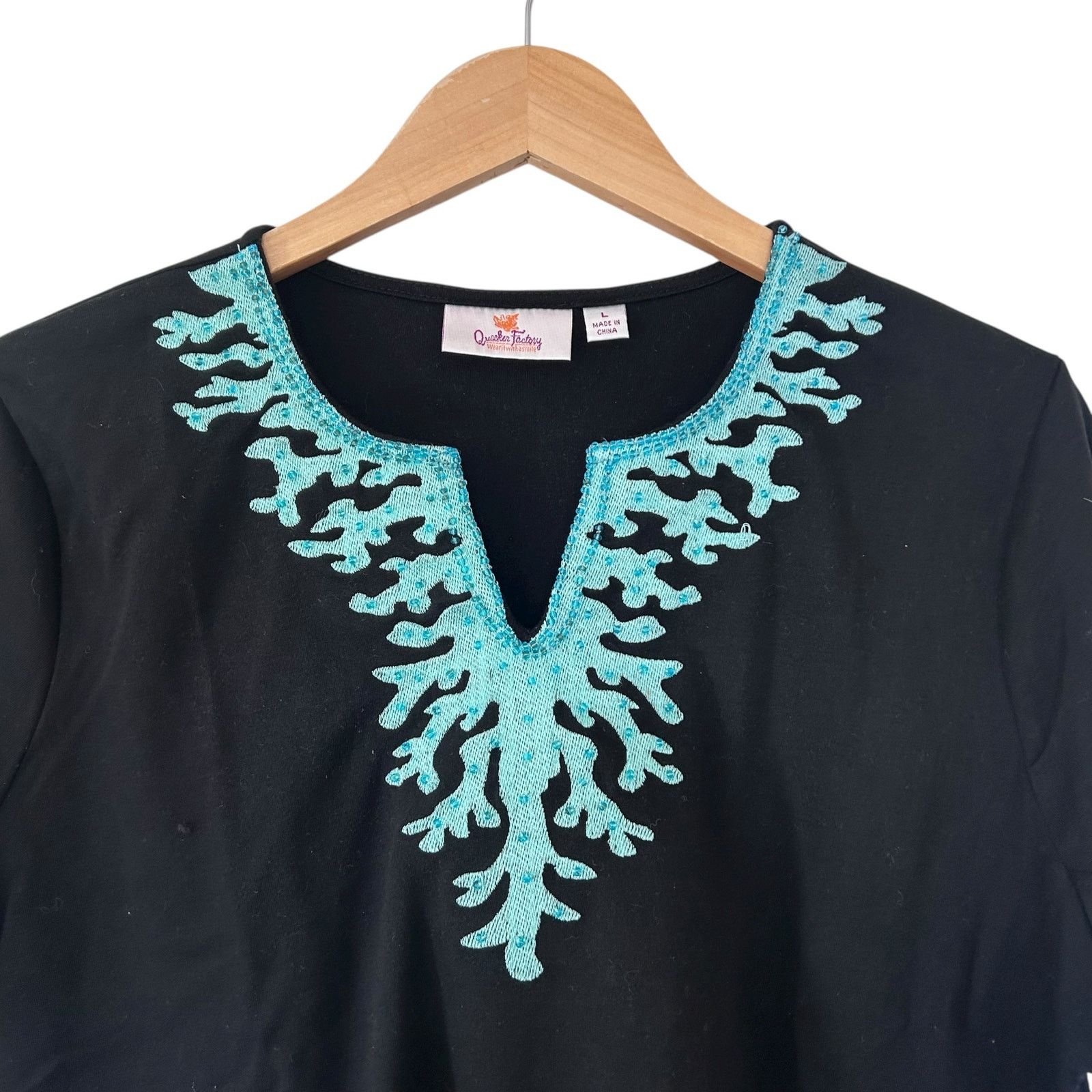 Other Quacker Factory Black Blue Embroidered Split Neck Shirt Sz L Size L / US 10 / IT 46 - 2 Thumbnail