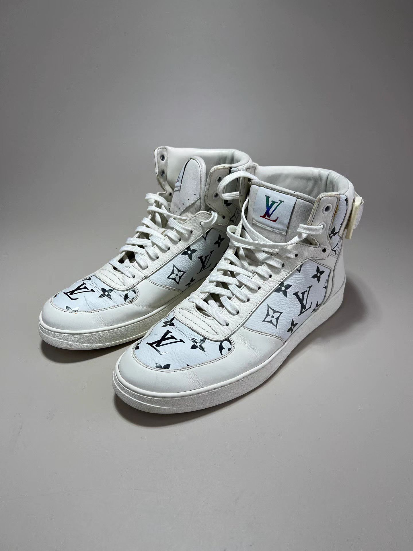 Louis Vuitton LOUIS VUITTON White Iridescent Monogram High-Top Sneakers Size US 9 / EU 42 - 1 Thumbnail