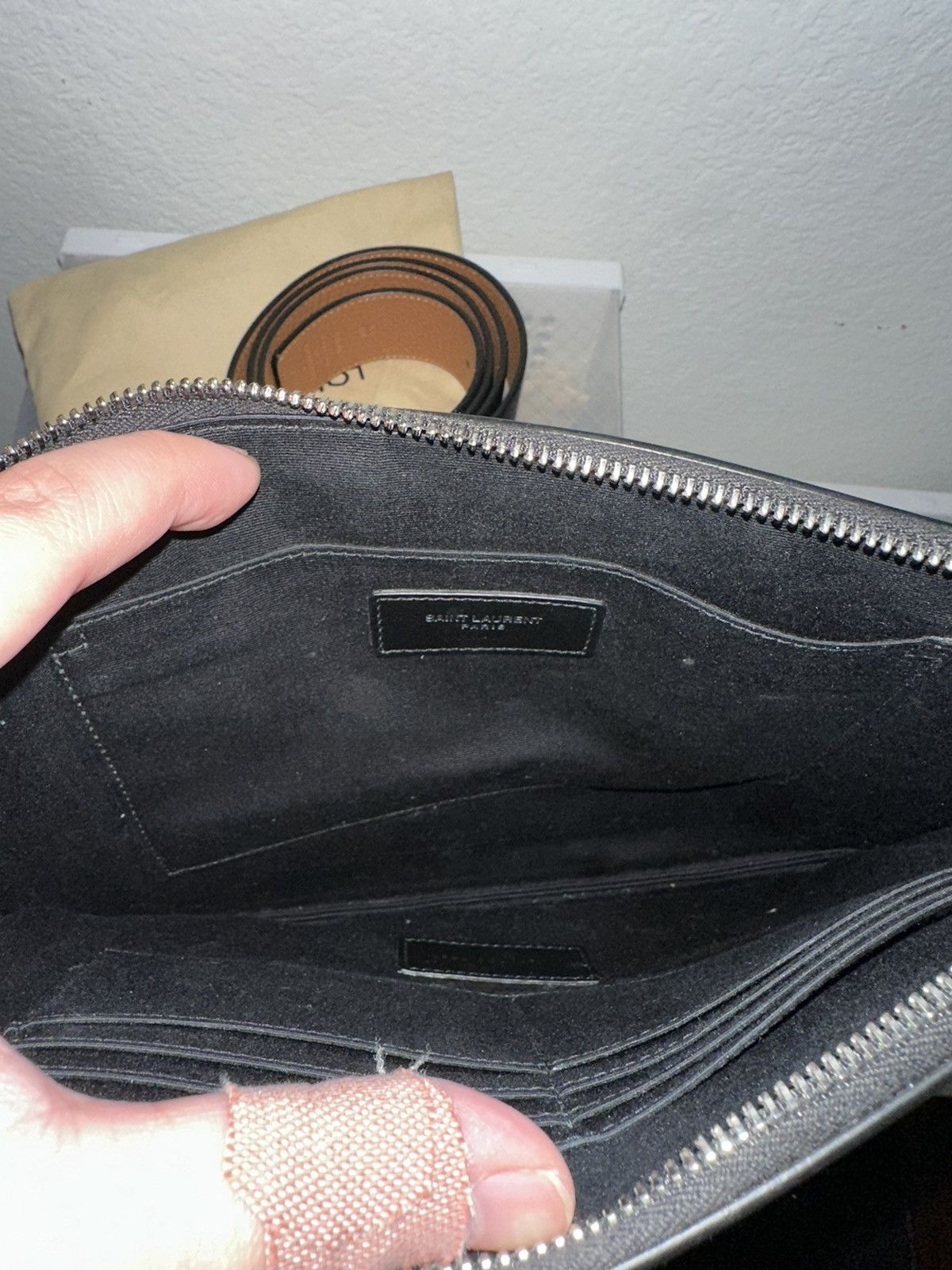 Saint Laurent Paris × Yves Saint Laurent Saint Laurent Matte Leather Tiny Monogram Zip Holder Size ONE SIZE - 4 Thumbnail