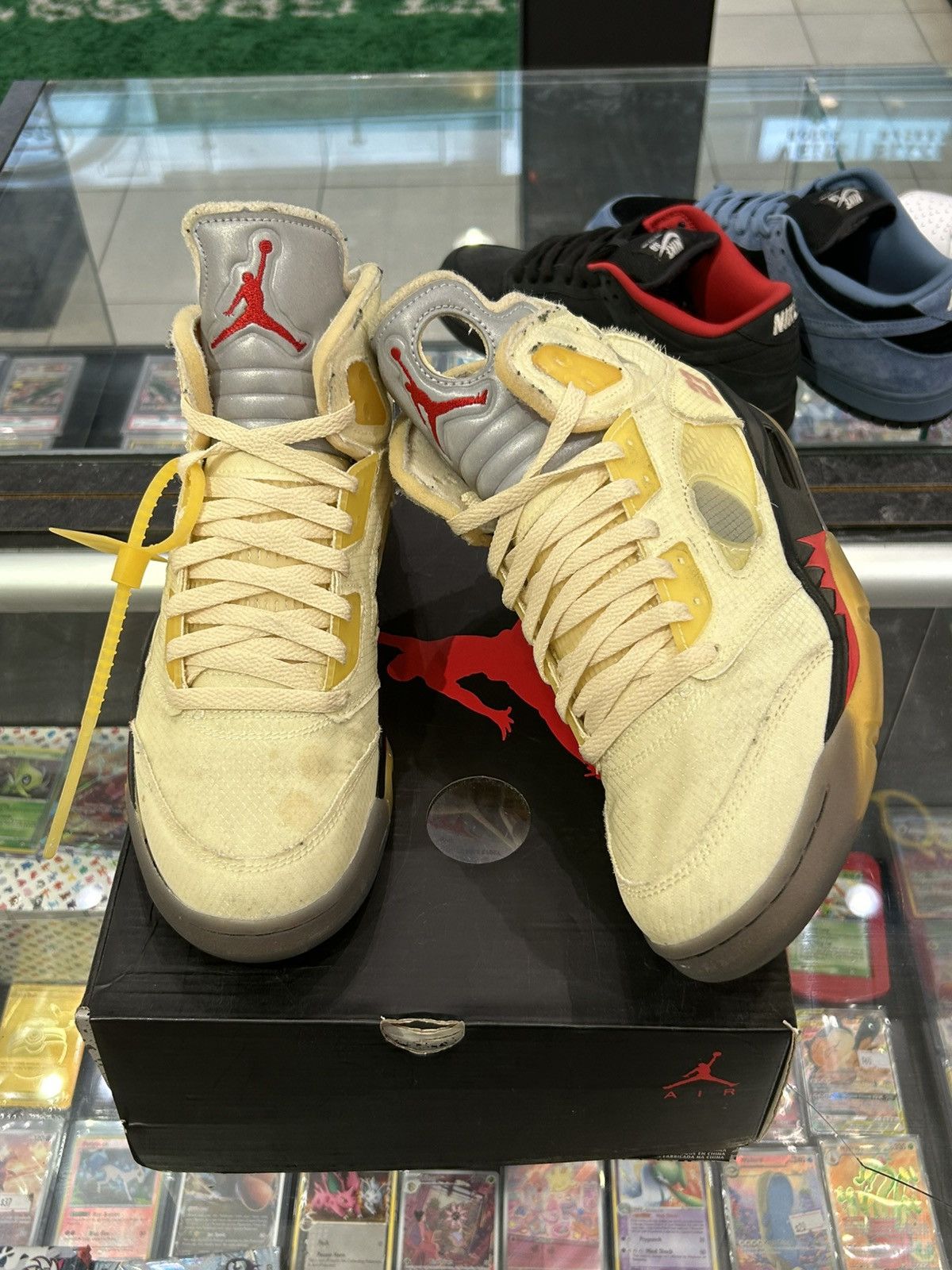 Jordan Brand × Off-White Jordan 5 offwhite sail Size US 9 / EU 42 - 1 Thumbnail