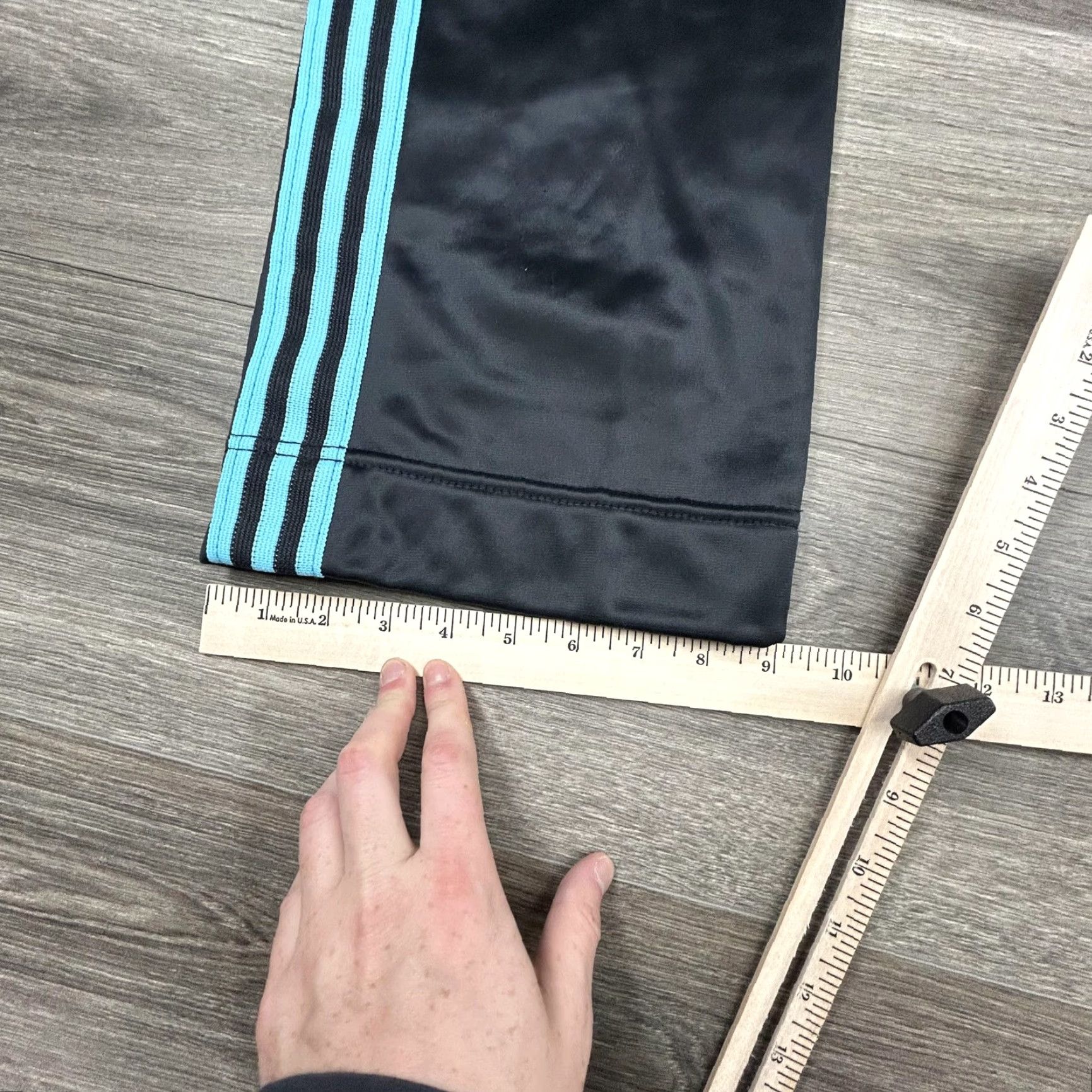 Adidas VINTAGE adidas Track Pants Womens Small Black Blue 3 Stripe USA 70s Keyrolan Wide-Leg Pockets Zip Pocket Elastic Waist Size 28" / US 6 / IT 42 - 8 Thumbnail