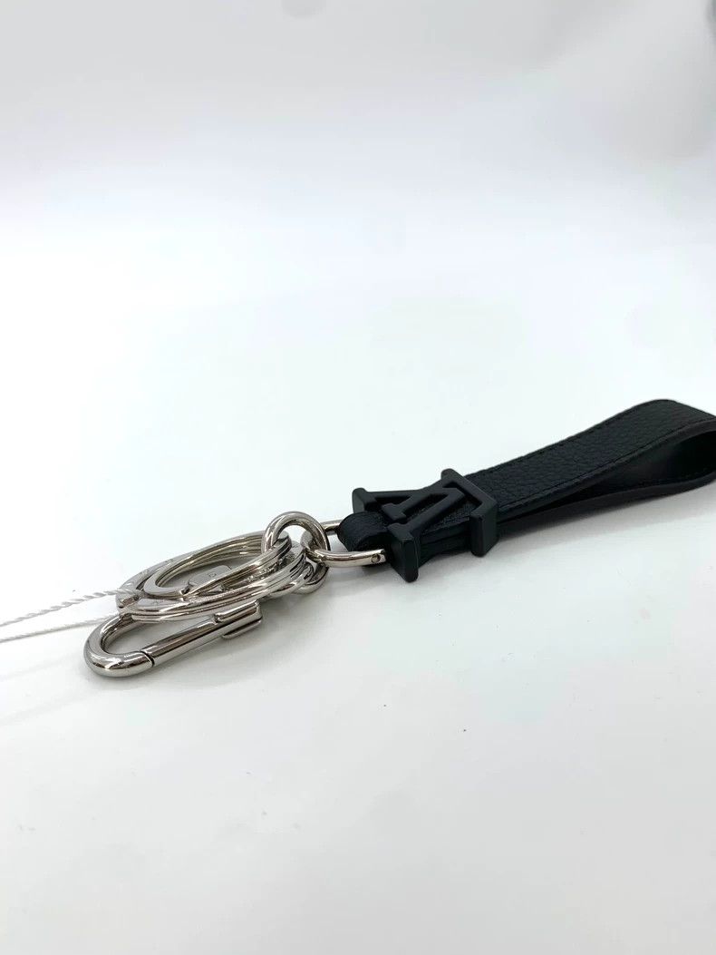 Louis Vuitton Louis Vuitton Black logo leather key chain Size ONE SIZE - 4 Thumbnail
