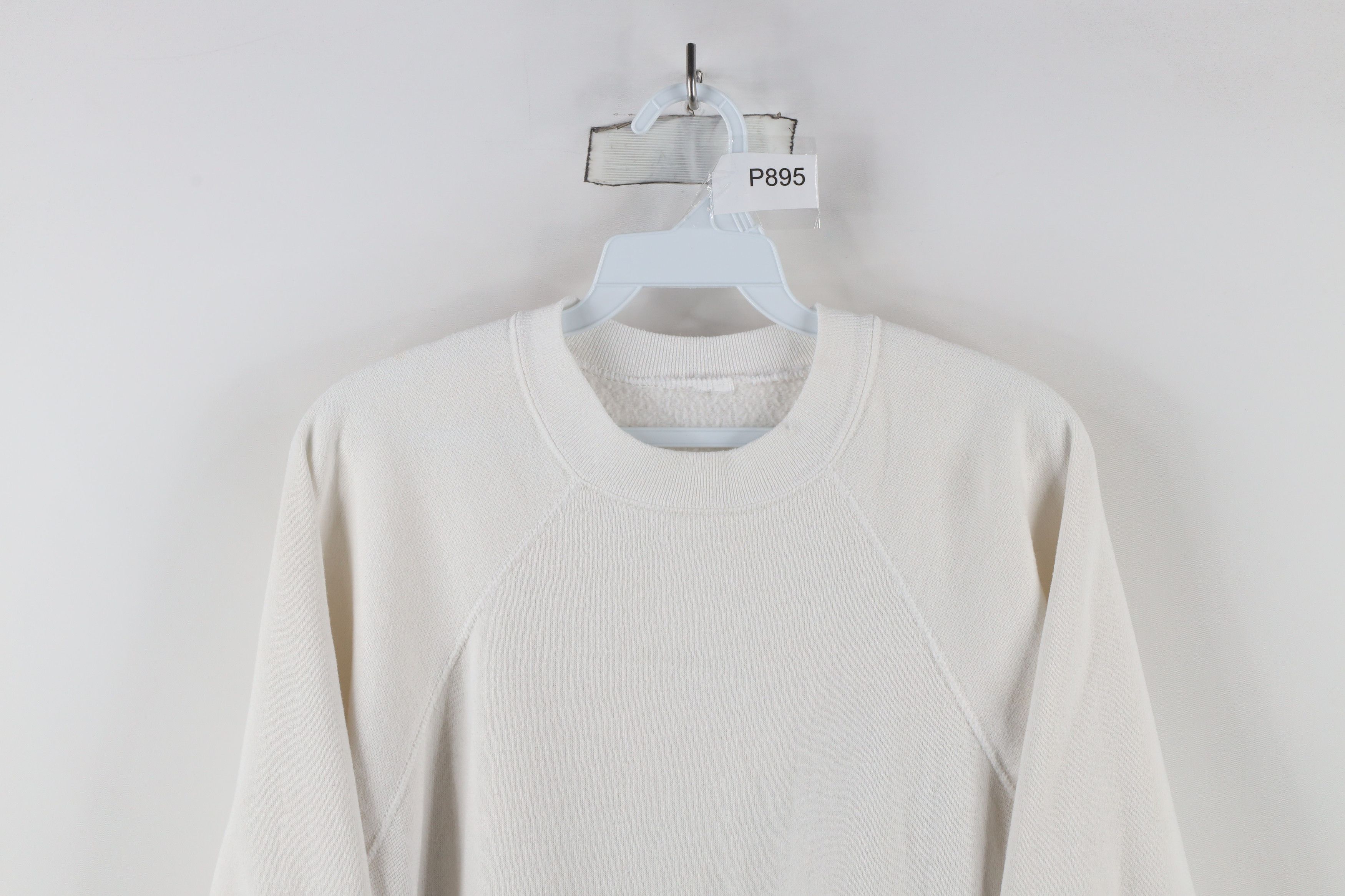 Vintage Vintage 70s Streetwear Raglan Crewneck Sweatshirt White USA Size US XL / EU 56 / 4 - 2 Thumbnail