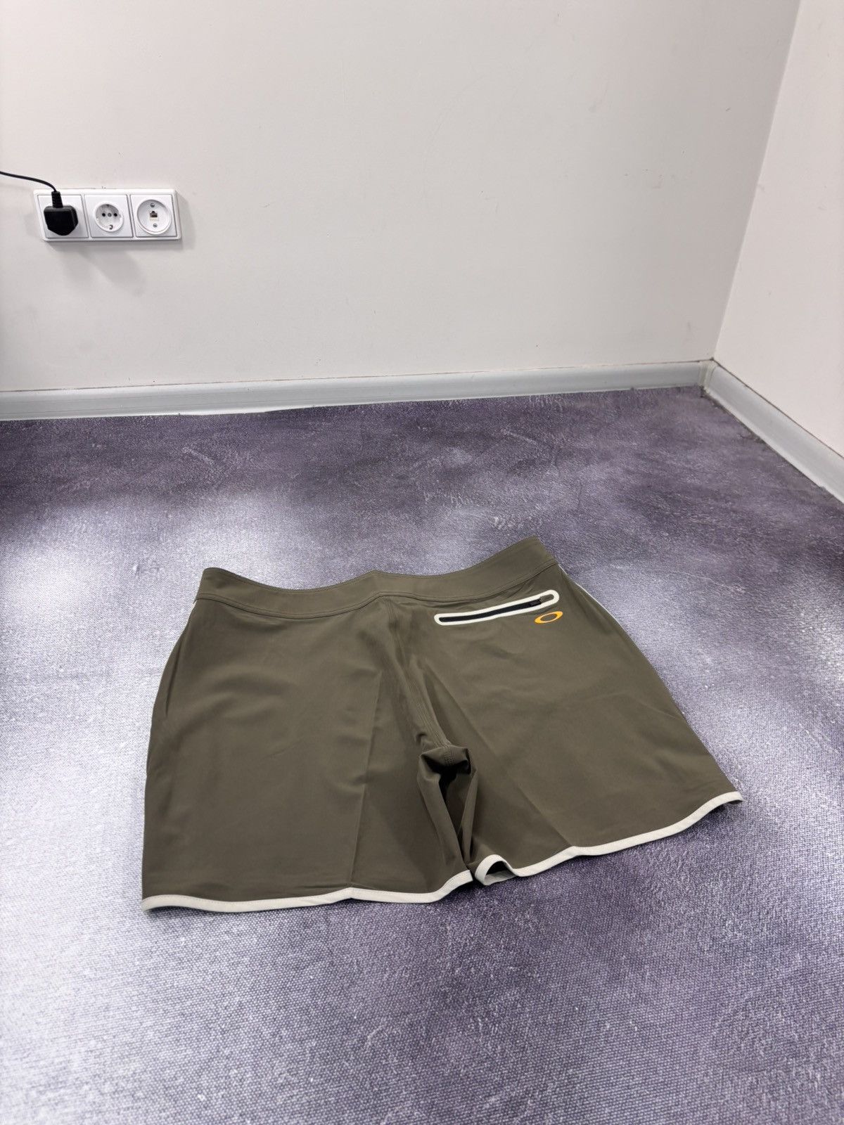 Oakley Oakley Solid Boardshort 18" NWT Men’s Swim Shorts Dark Brush Size US 38 / EU 54 - 17 Thumbnail