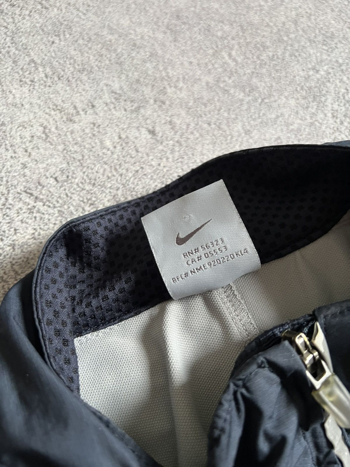 Nike Vintage Nike Convertible Nylon Track Jacket Windbreaker Vest Size US M / EU 48-50 / 2 - 12 Thumbnail