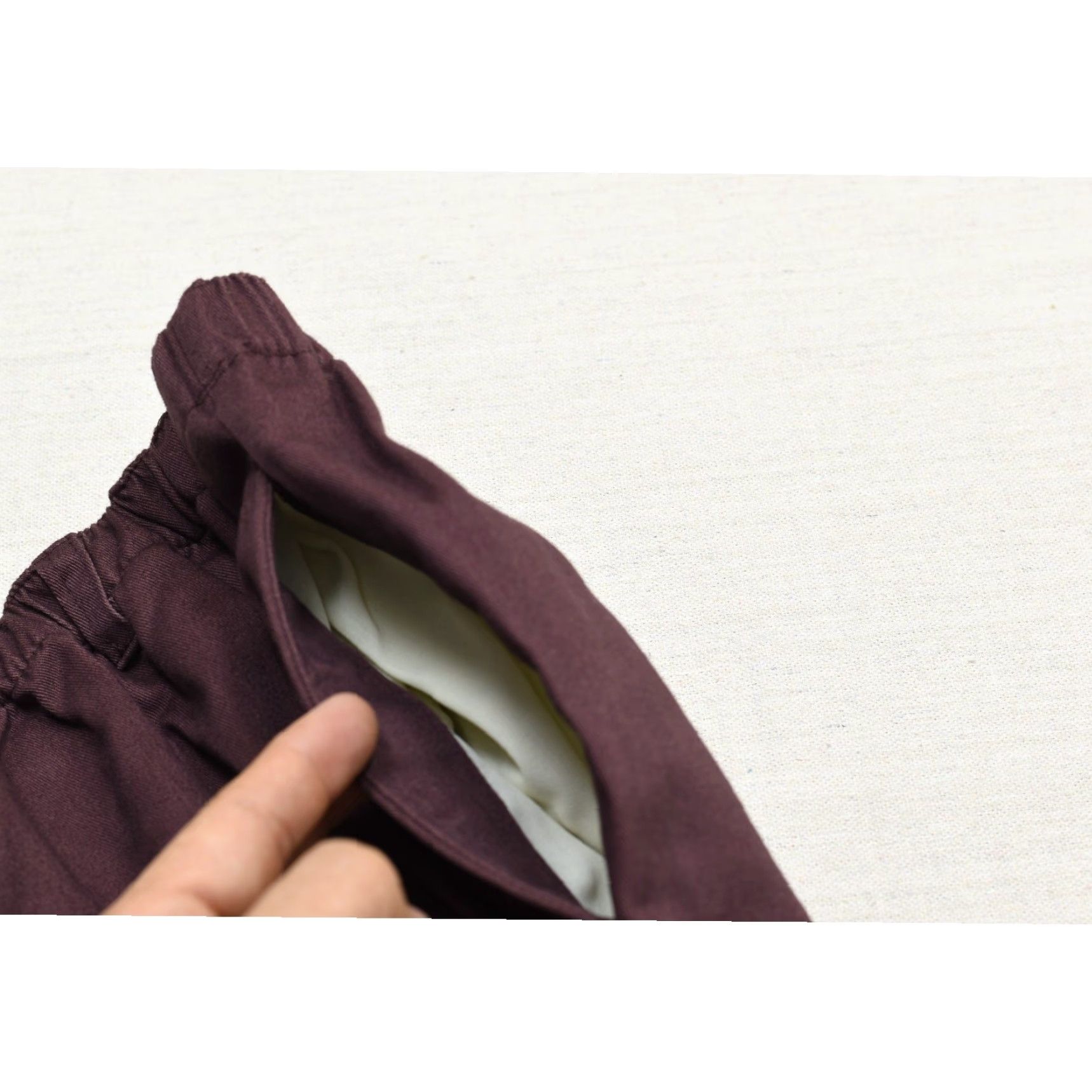 Orvis Orvis Pants Women's Cotton Elastic Waist Pull-On Burgundy Casual Sz 14 Dress Pants Straight Front Flat Front Size 36" / US 14 / IT 50 - 2 Thumbnail