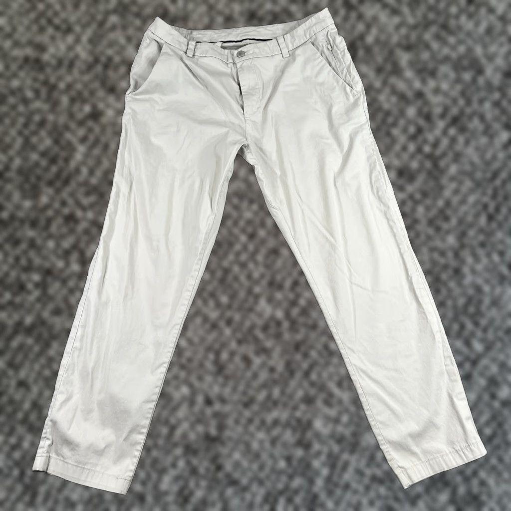 Lululemon Lululemon Mens Chino Pants Classic Tapered Khaki Beige 33 Hemmed City Preppy Pockets Stretch Size US 33 - 1 Thumbnail