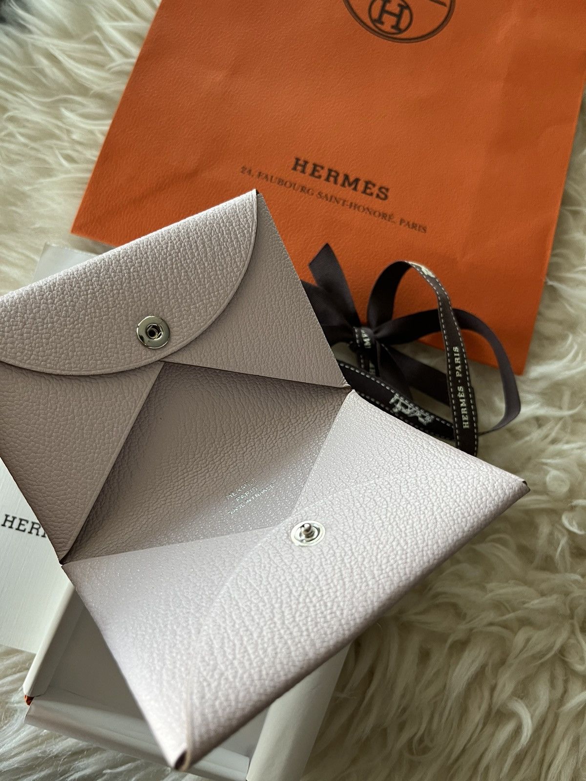Hermes Hermes Brand New Calvi Mauve Pale Chèvre Mysore Leather Size ONE SIZE - 2 Thumbnail