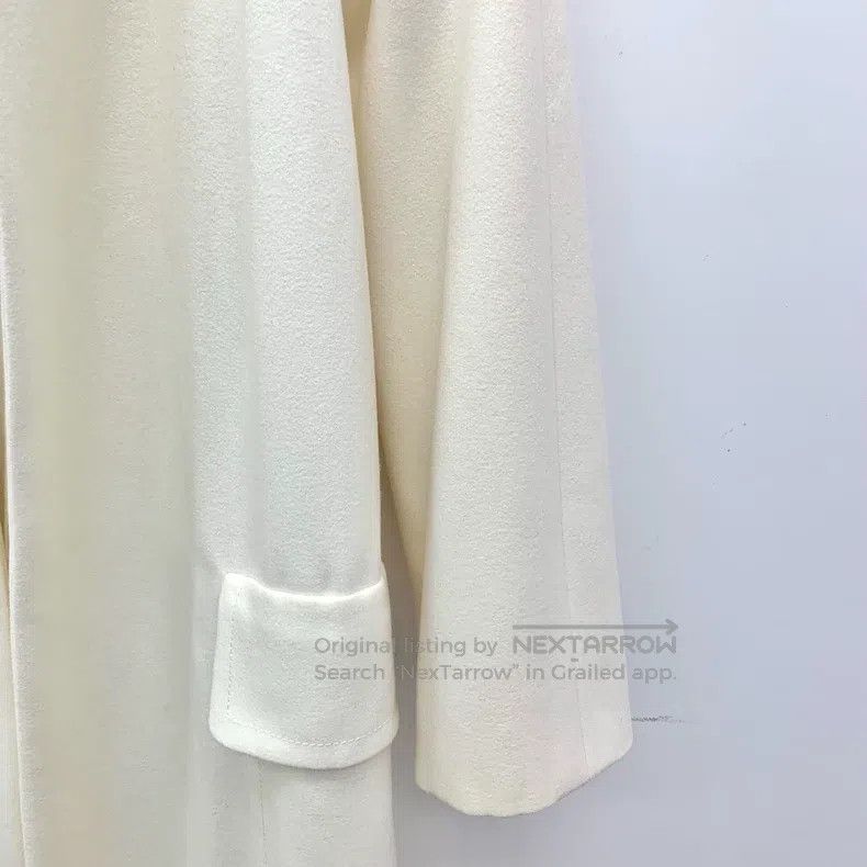 Chanel Chanel Beige acrylic crystal buckle wool lapel long-sleeve Size XXS / US 00 / IT 34 - 4 Thumbnail