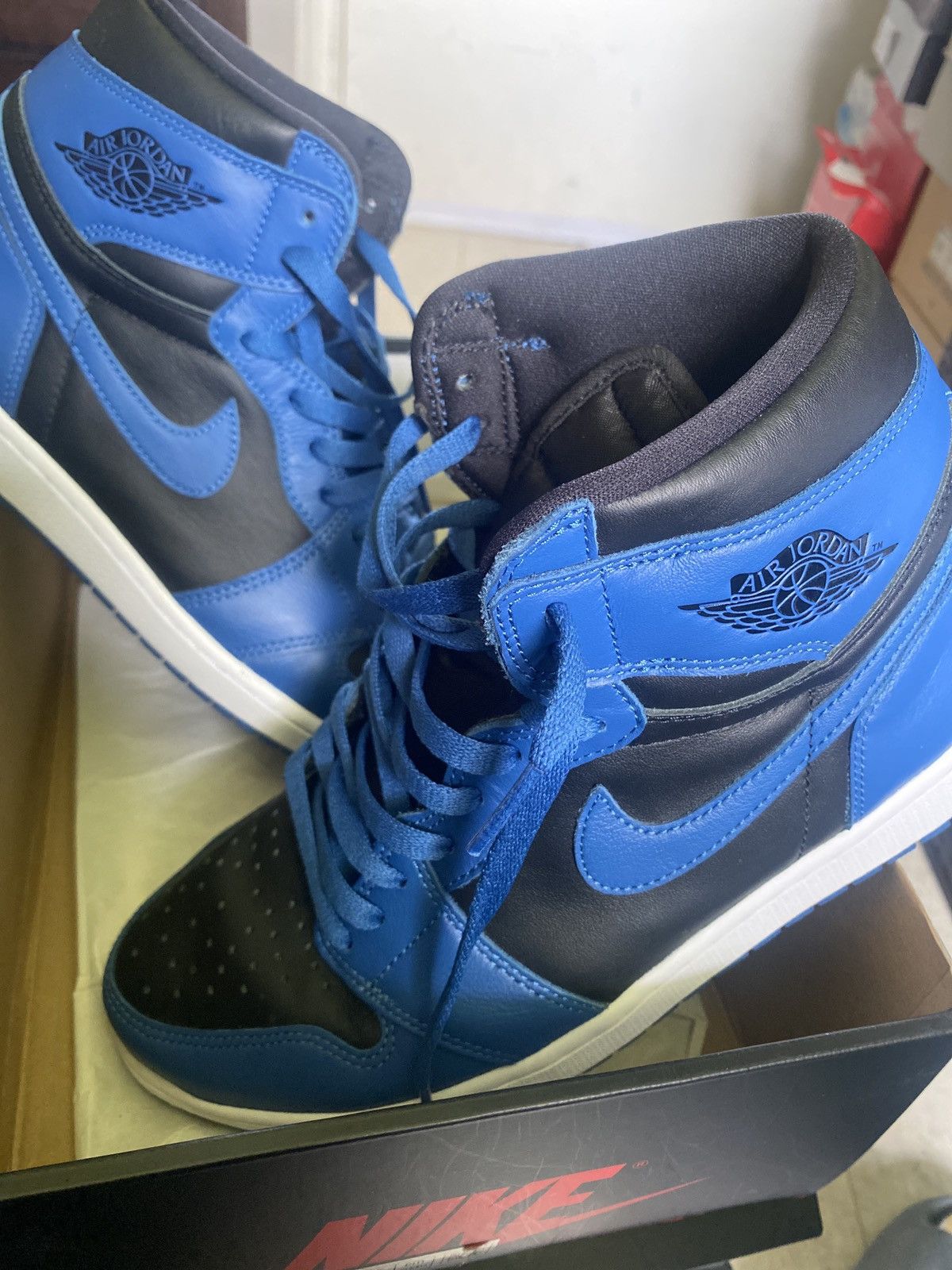 Jordan Brand JORDAN 1 RETRO HIGH OG 'DARK MARINA BLUE' Size 11 Size US 11 / EU 44 - 8 Thumbnail