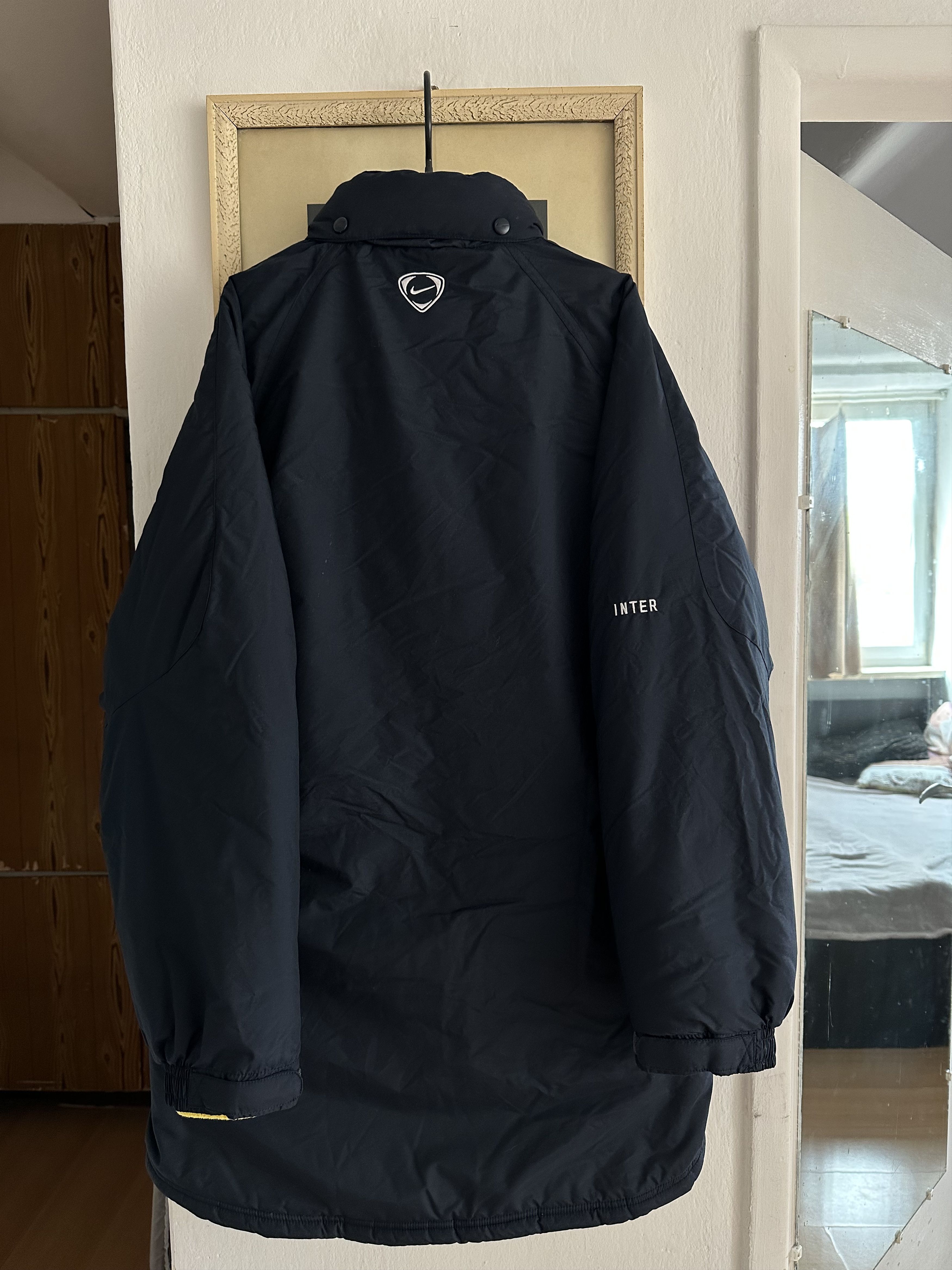 Nike Vintage Internazionale Inter Football Jacket Puffer Size US L / EU 52-54 / 3 - 18 Thumbnail