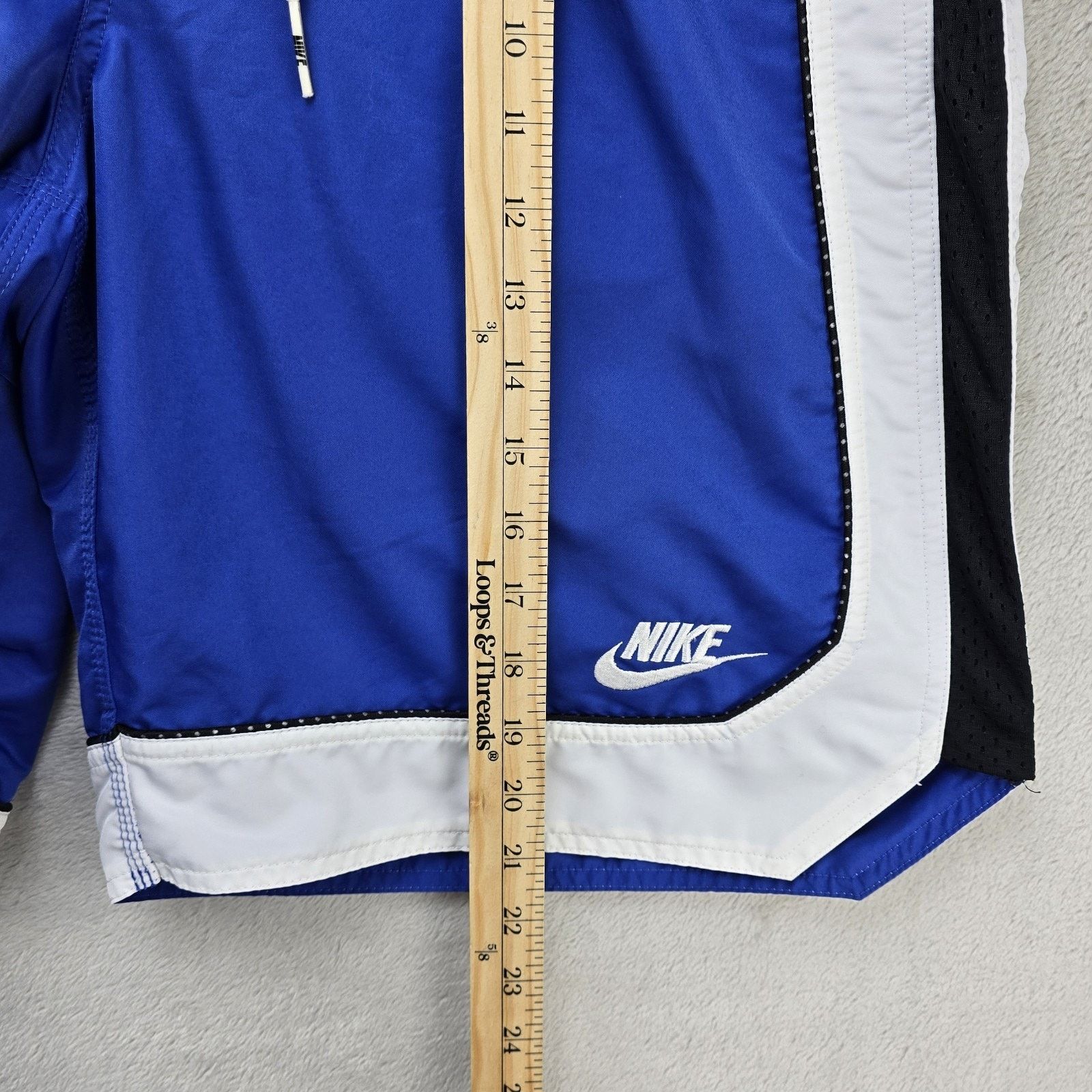 Nike Vintage Nike Swim Trunks Mens XXL 40 Lined Y2K Board Shorts Size US 40 / EU 56 - 12 Thumbnail
