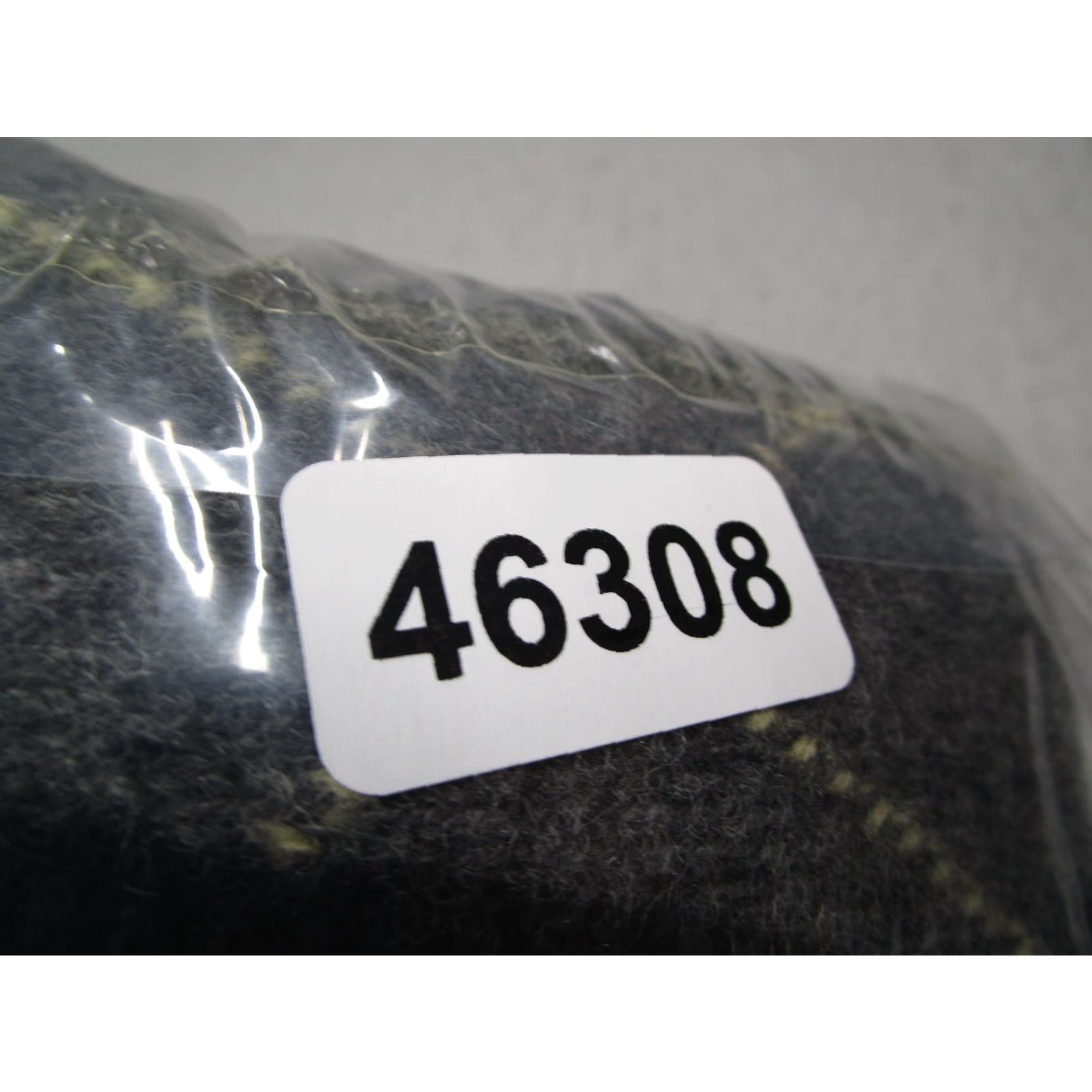 Vintage Vintage J McInerney Ltd. Men’s Black V Neck Long Sleeve Pullover Knit Sweater Argyle Wool Lambswool 42 L Size US L / EU 52-54 / 3 - 8 Thumbnail
