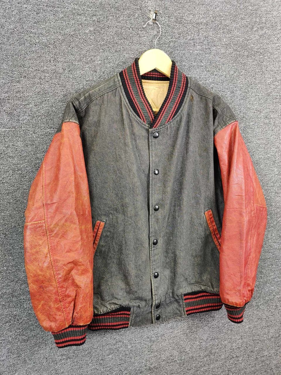 Japanese Brand Vintage Scene Quilted Varsity Leather Jacket Size US L / EU 52-54 / 3 - 6 Thumbnail