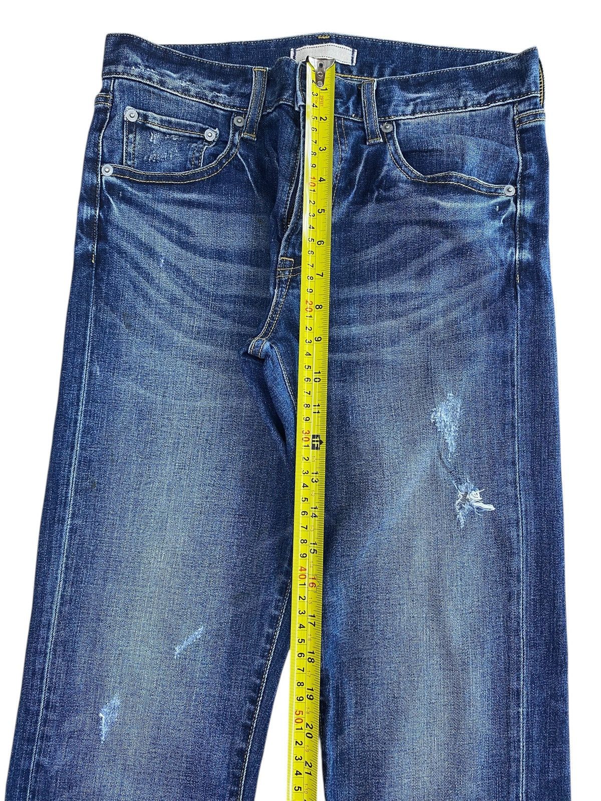 Uniqlo Uniqlo Ripped Whiskers Faded Style Loose Jeans Size US 29 - 6 Thumbnail
