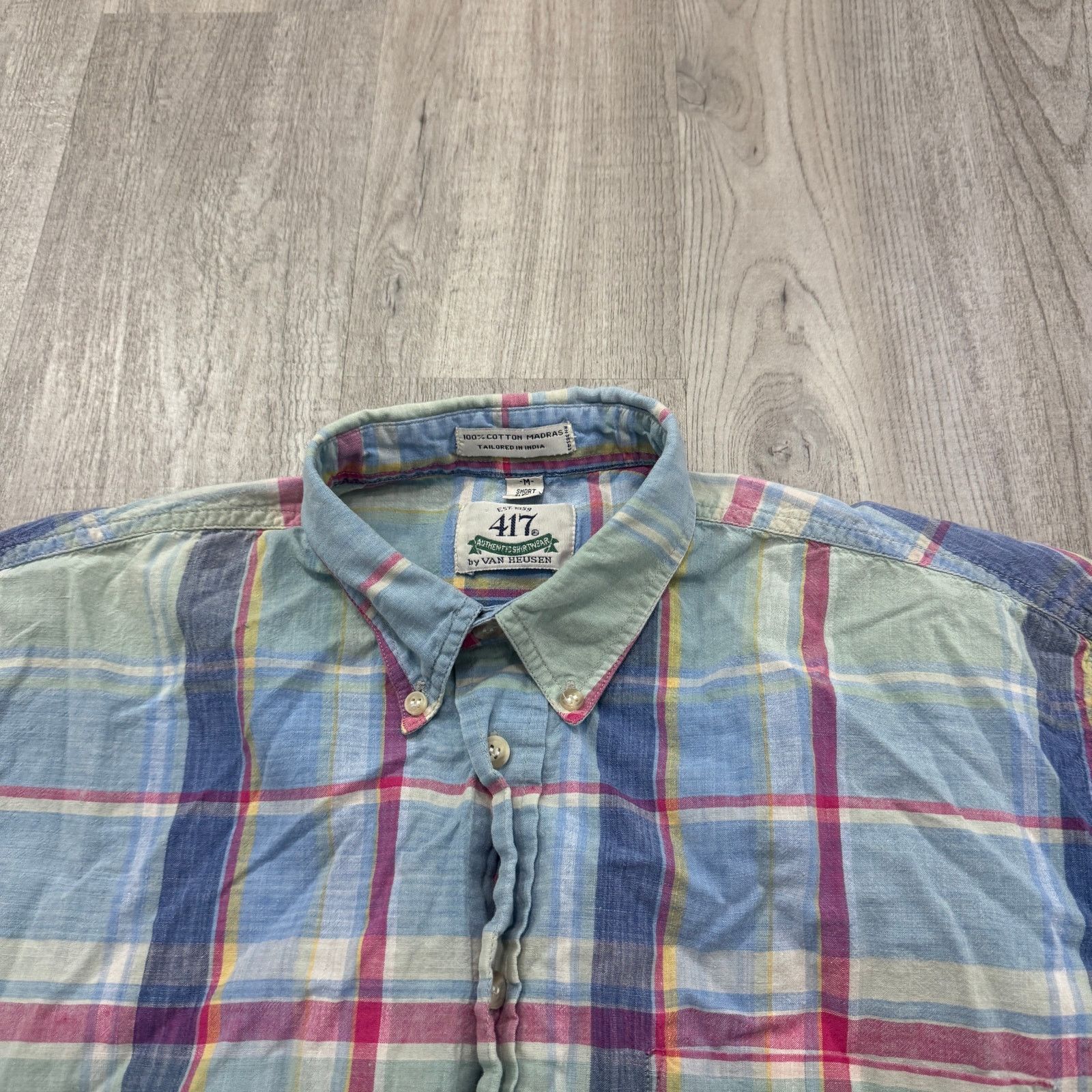 Vintage Vintage Van Heusen Short Sleeve Button Shirt Medium 90s Size US M / EU 48-50 / 2 - 3 Thumbnail
