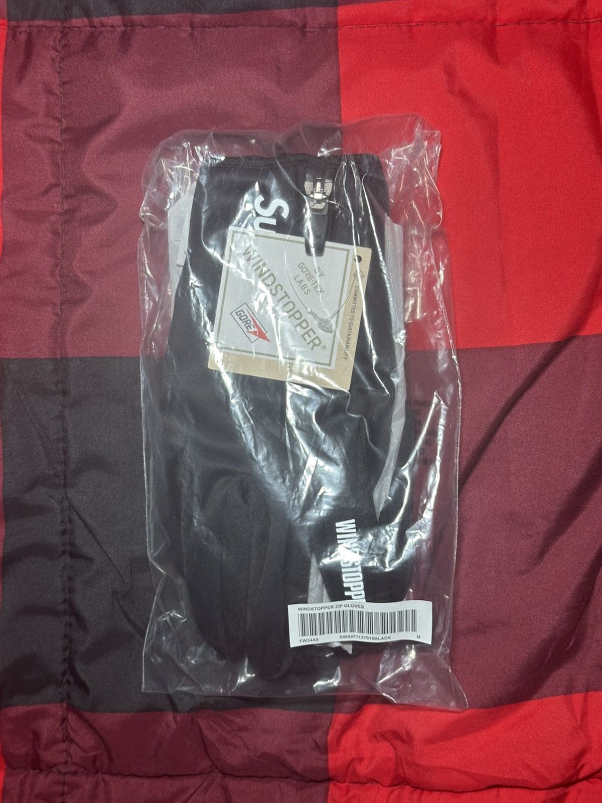 Supreme Windstopper Gloves | Grailed