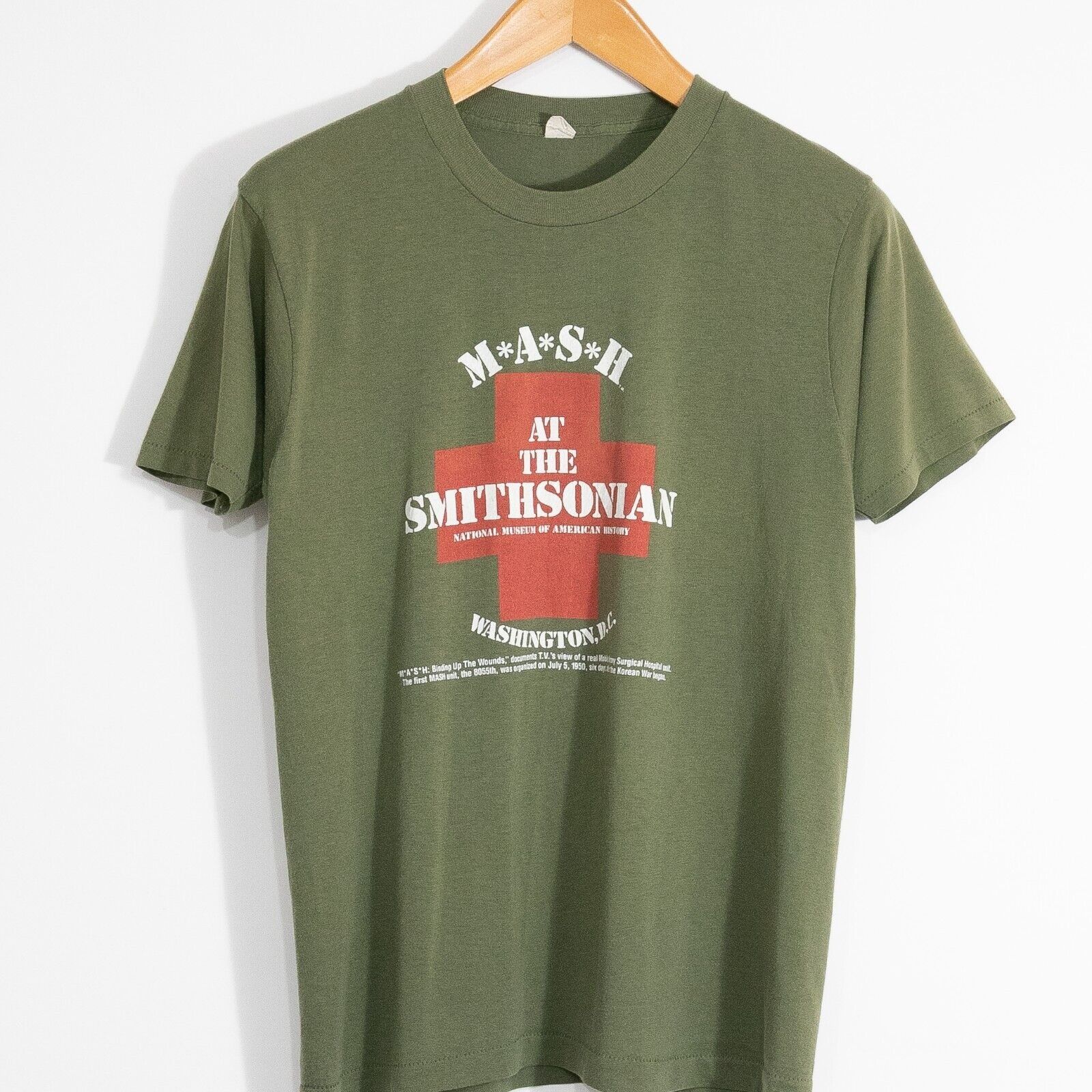 Vintage Vintage 80s MASH TV Show T Shirt Medium Smithsonian Exhibit Size US M / EU 48-50 / 2 - 2 Thumbnail