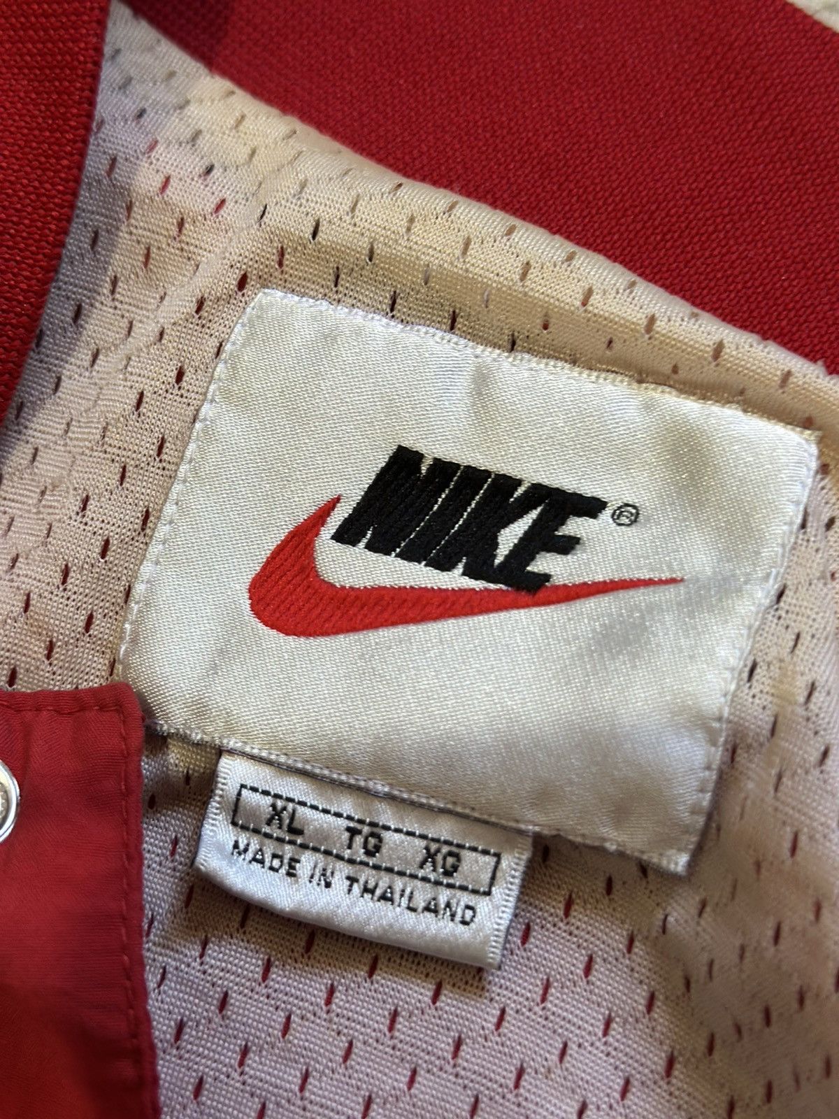 NBA × Nike Vintage Nike 1998 Chicago bulls Warm Up jacket Size US XL / EU 56 / 4 - 6 Thumbnail