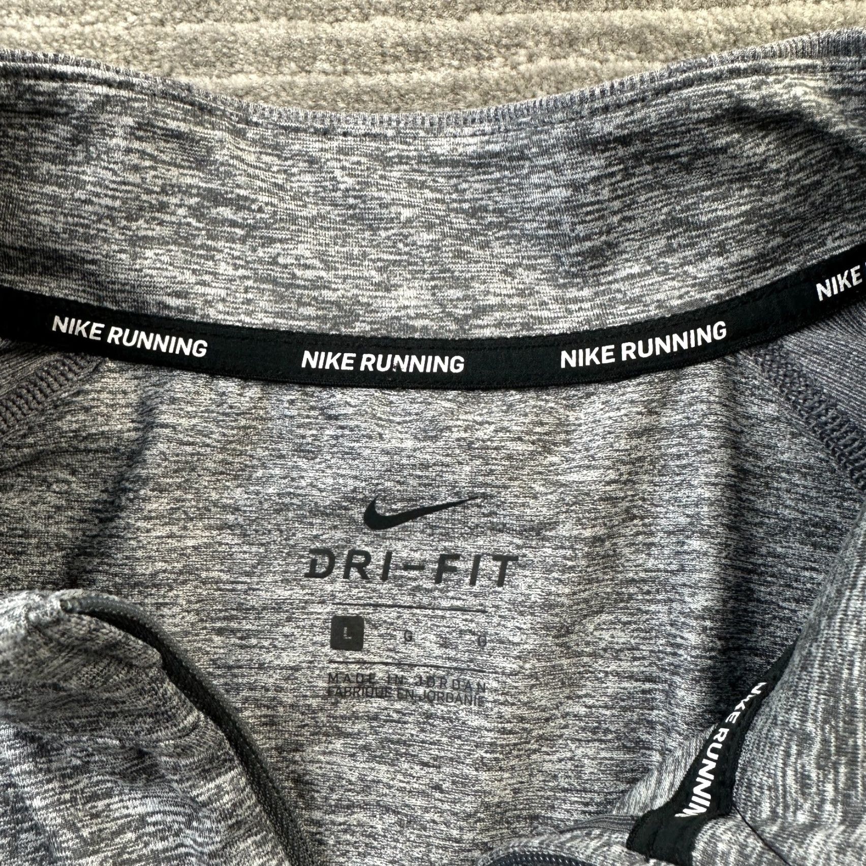 Nike Nike Sweater Mens Large Gray Half Zip Element Running Marathon Dri Fit Size US L / EU 52-54 / 3 - 6 Thumbnail