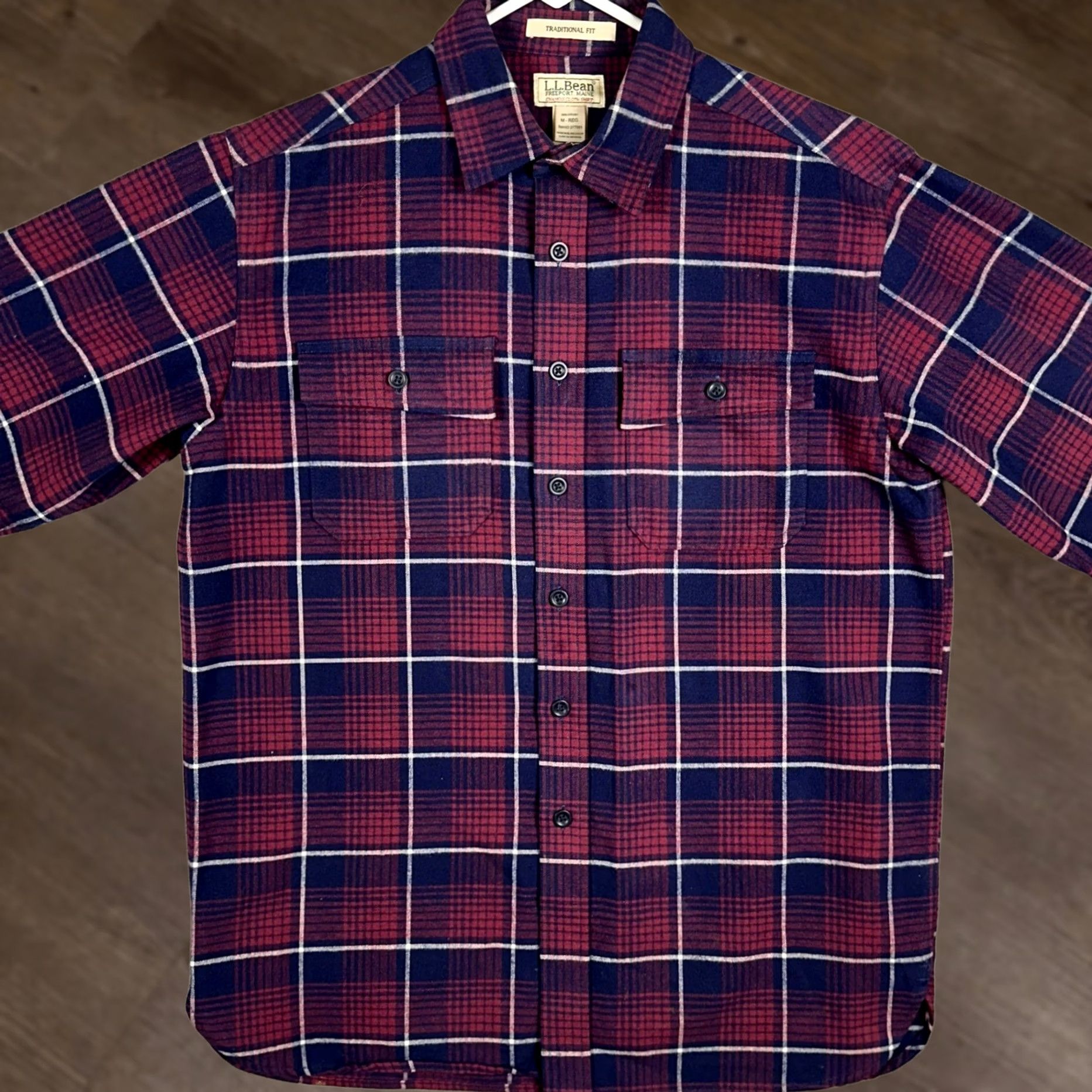 Vintage L.L. Bean Chamois Cloth Shirt Mens M Red Navy Plaid Traditional Fit Button-Up Flannel Workwear Casual Long Sleeve Collar Pocketed Wool? Size US M / EU 48-50 / 2 - 1 Thumbnail