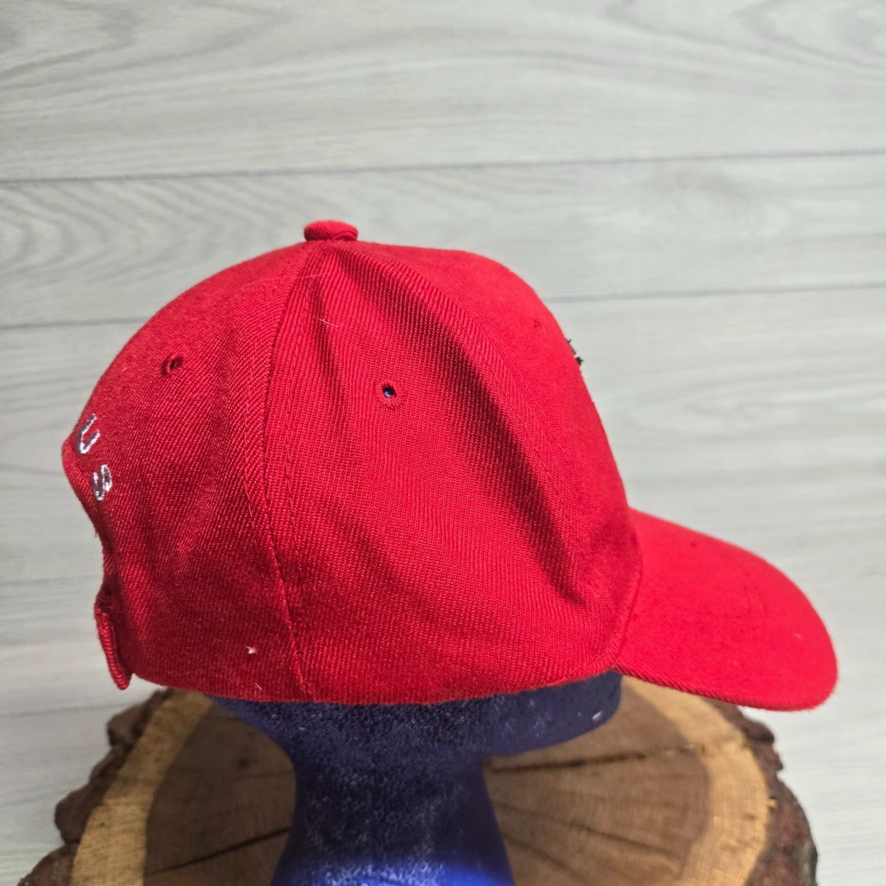 Vintage VINTAGE Unisex Baseball Cap Hat One Size Red Embroidered Jesus Religious Casual Size ONE SIZE - 2 Thumbnail