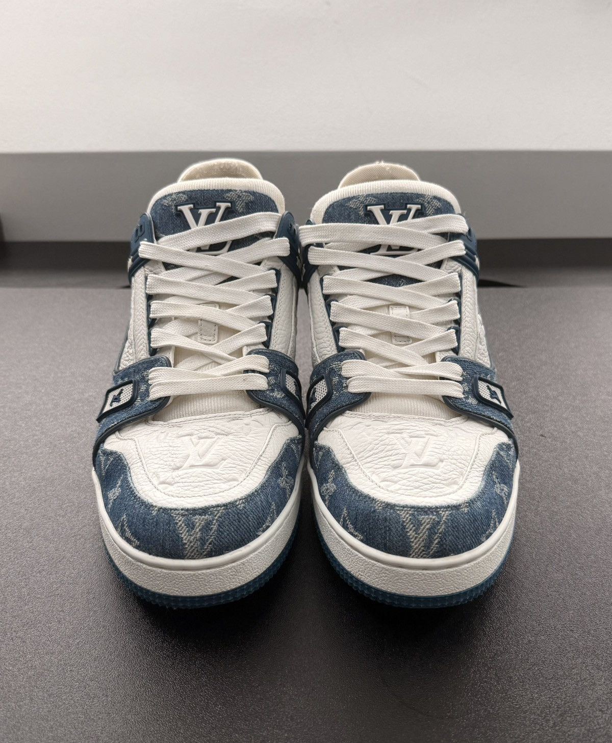 Louis Vuitton Louis Vuitton LV Trainer Sneaker - Original Size US 9.5 / EU 42-43 - 3 Thumbnail
