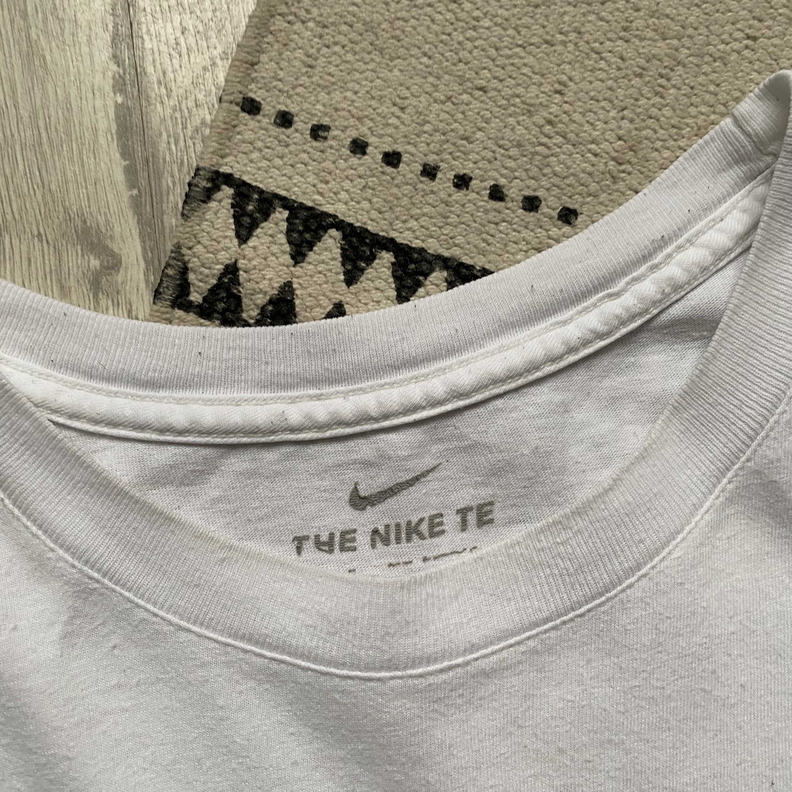 Nike 🇨🇦 Vintage 00s Nike Toronto distressed logo Tee Canada Size US M / EU 48-50 / 2 - 4 Thumbnail