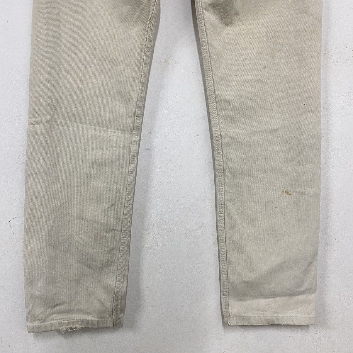 Levi's Vintage Clothing Vintage Levis 501xx Made in U.K Size US 30 / EU 46 - 5 Thumbnail