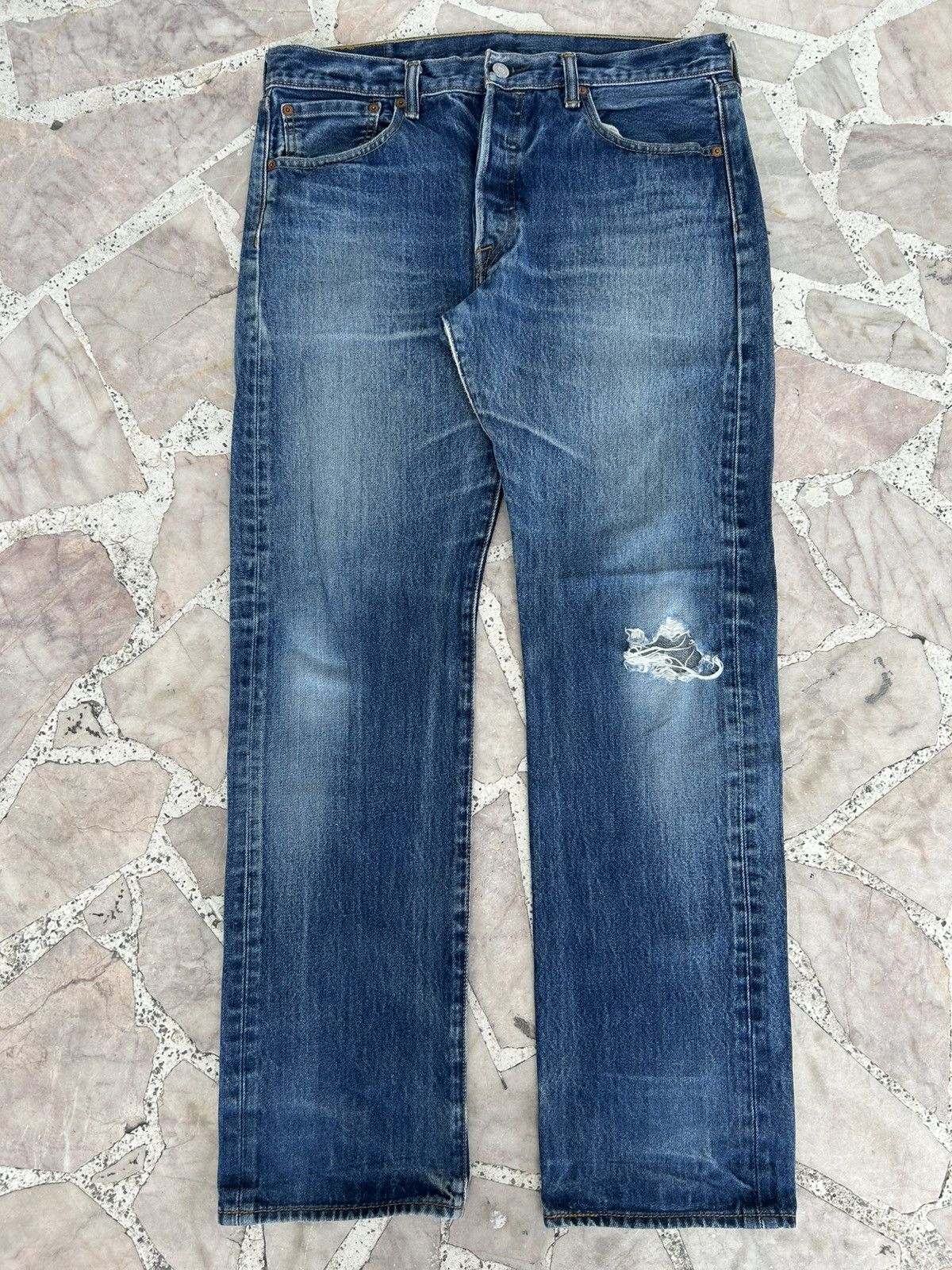 Levi's Levis W35 Ripped Denim Jeans Size US 35 - 1 Thumbnail