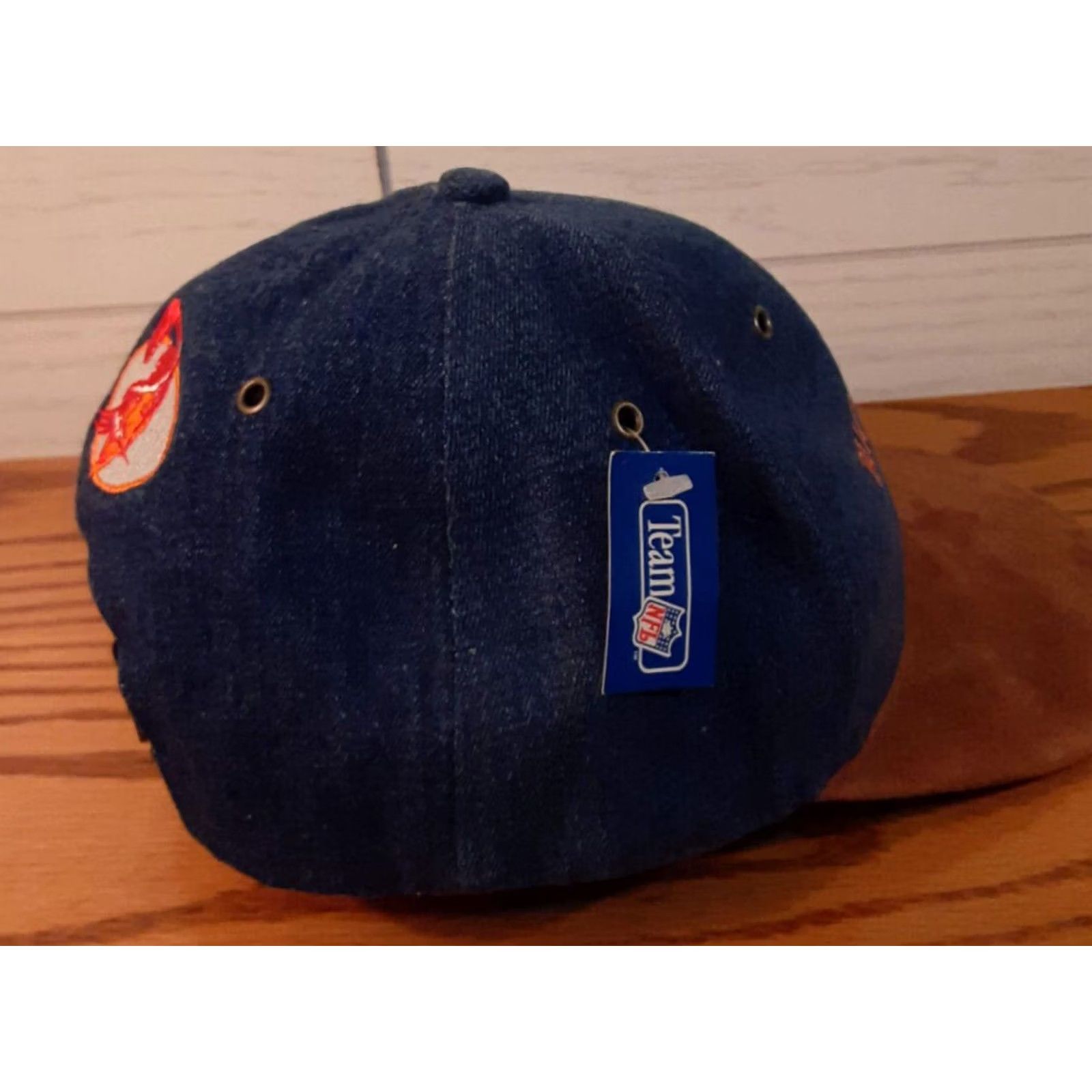 Vintage VINTAGE Tampa Bay Buccaneers Hat Baseball Cap Suede Knit Adjustable Brown&Blue NWT Men) Size US 35 - 3 Thumbnail