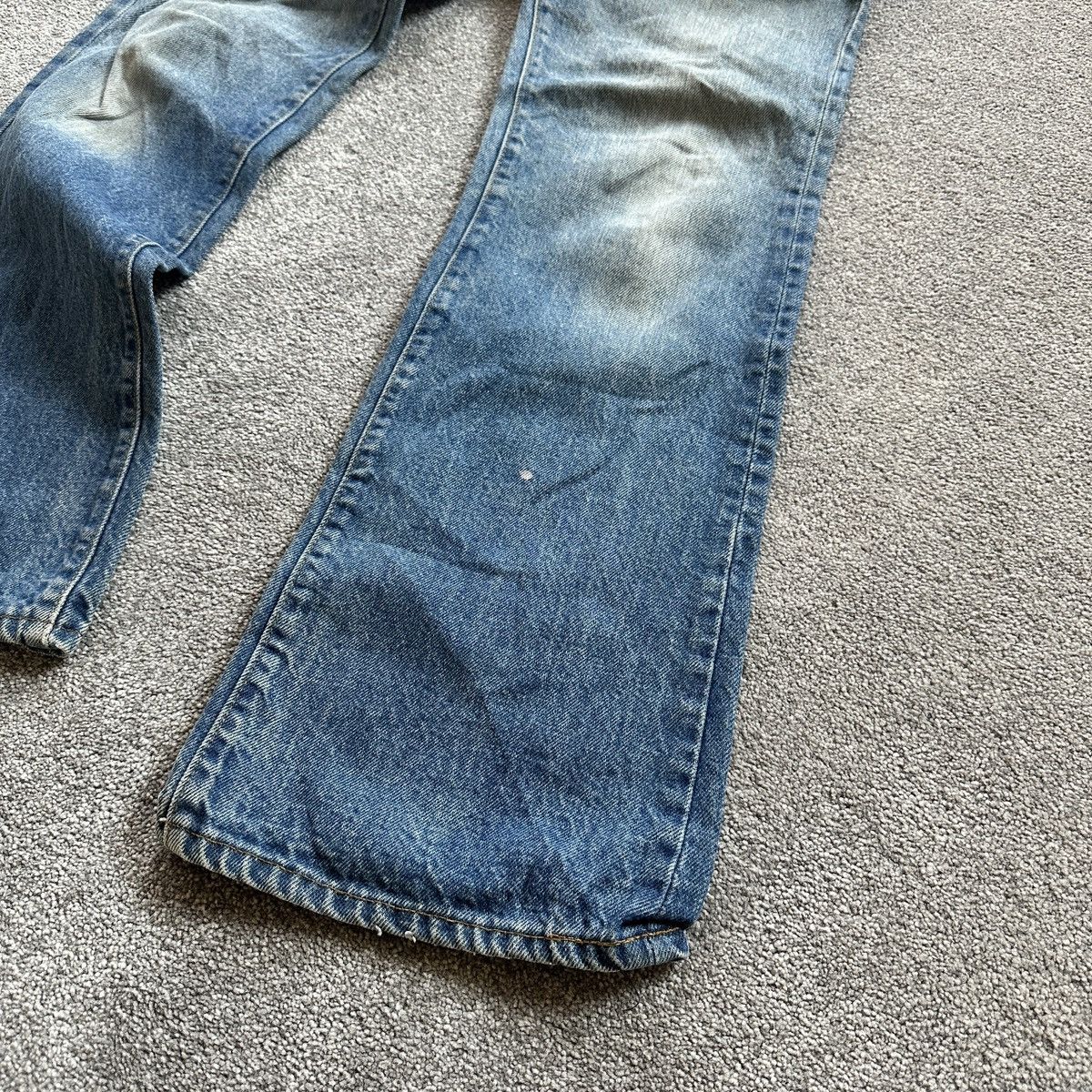 Levi's Vintage Levi’s Flared Jeans Size US 32 / EU 48 - 3 Thumbnail