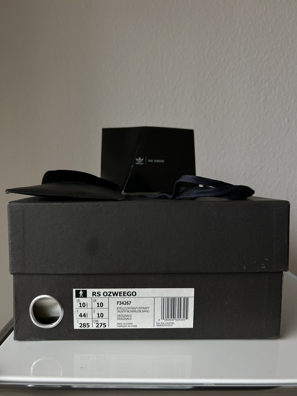 Adidas × Raf Simons Raf Simons x Adidas Ozweego Size US 10.5 / EU 43-44 - 10 Thumbnail