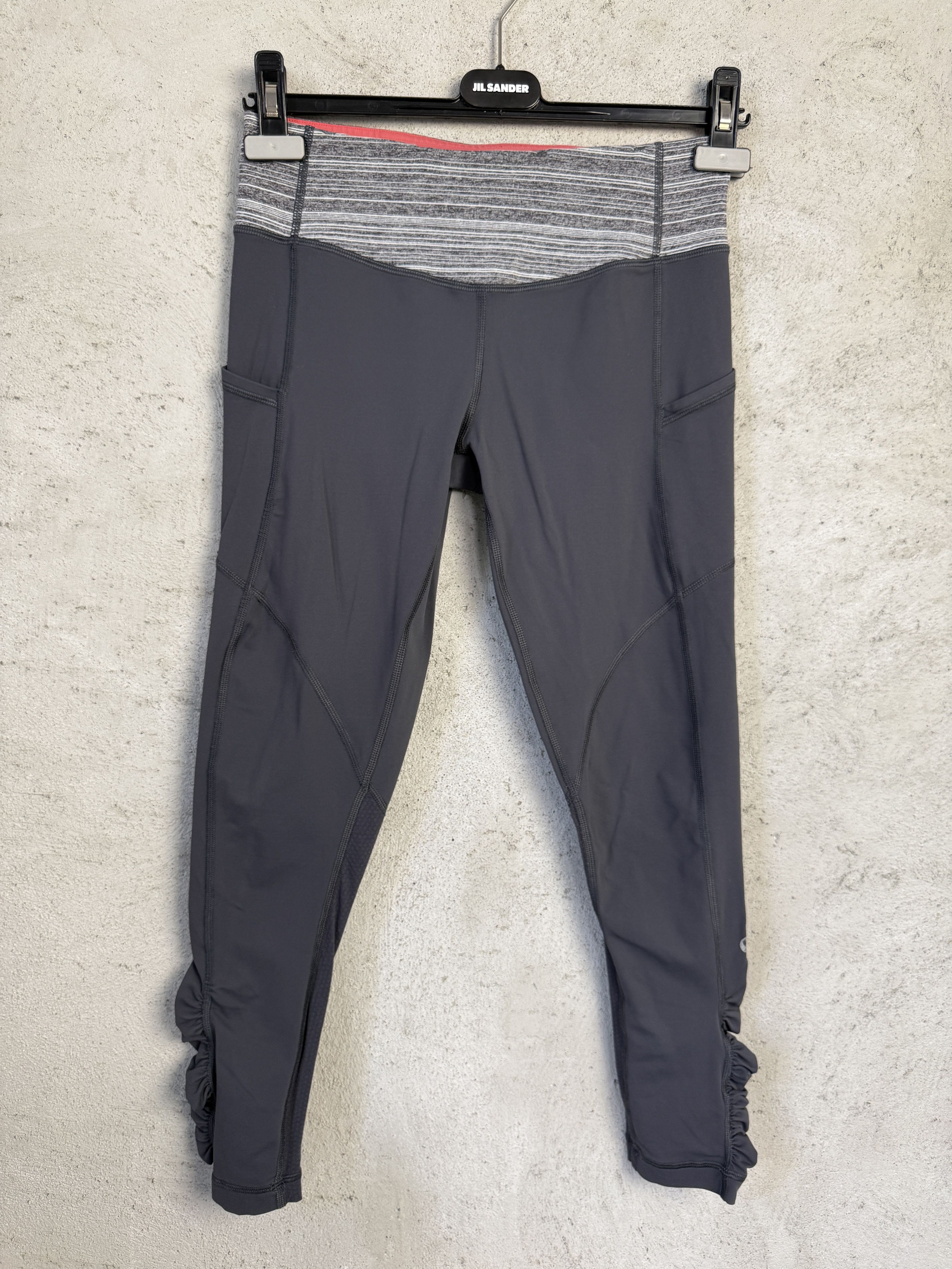 Lululemon Lululemon leggings sport gym yoga pilates Size 28" / US 6 / IT 42 - 2 Thumbnail