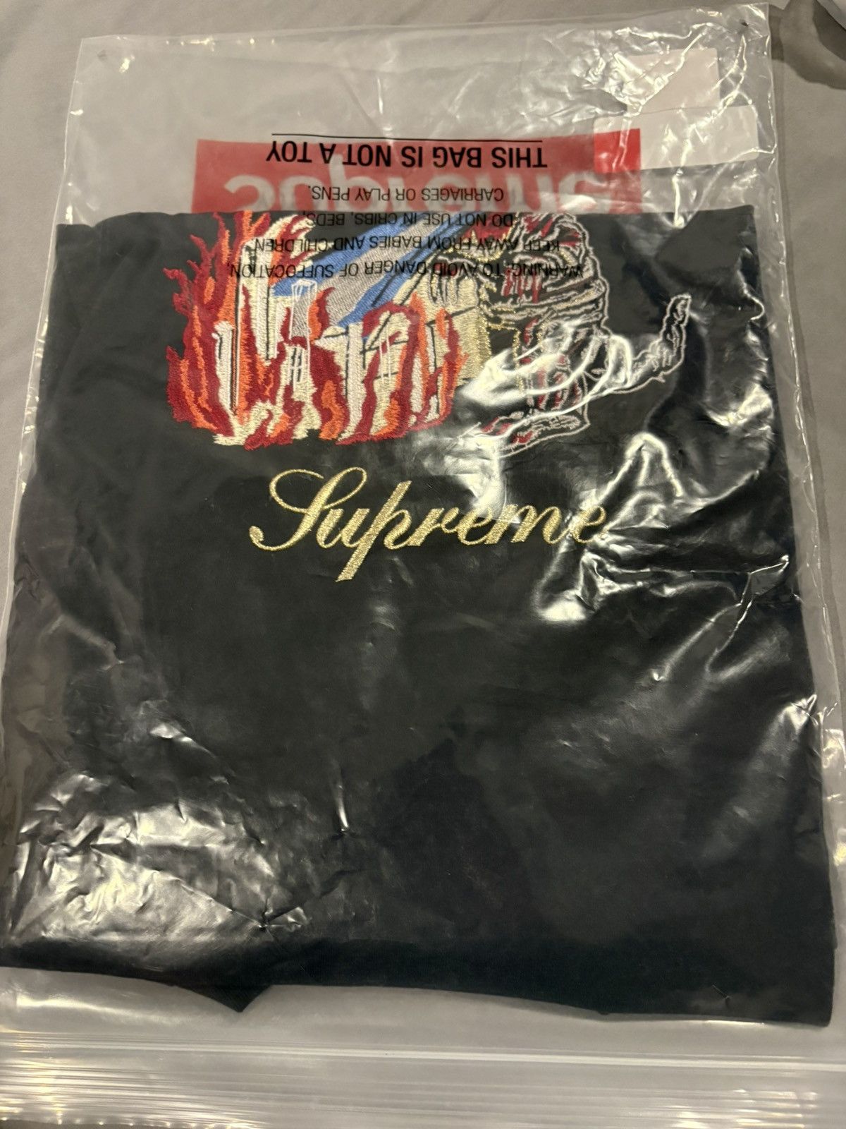 Supreme Supreme Monster S/S Top Size US L / EU 52-54 / 3 - 3 Thumbnail